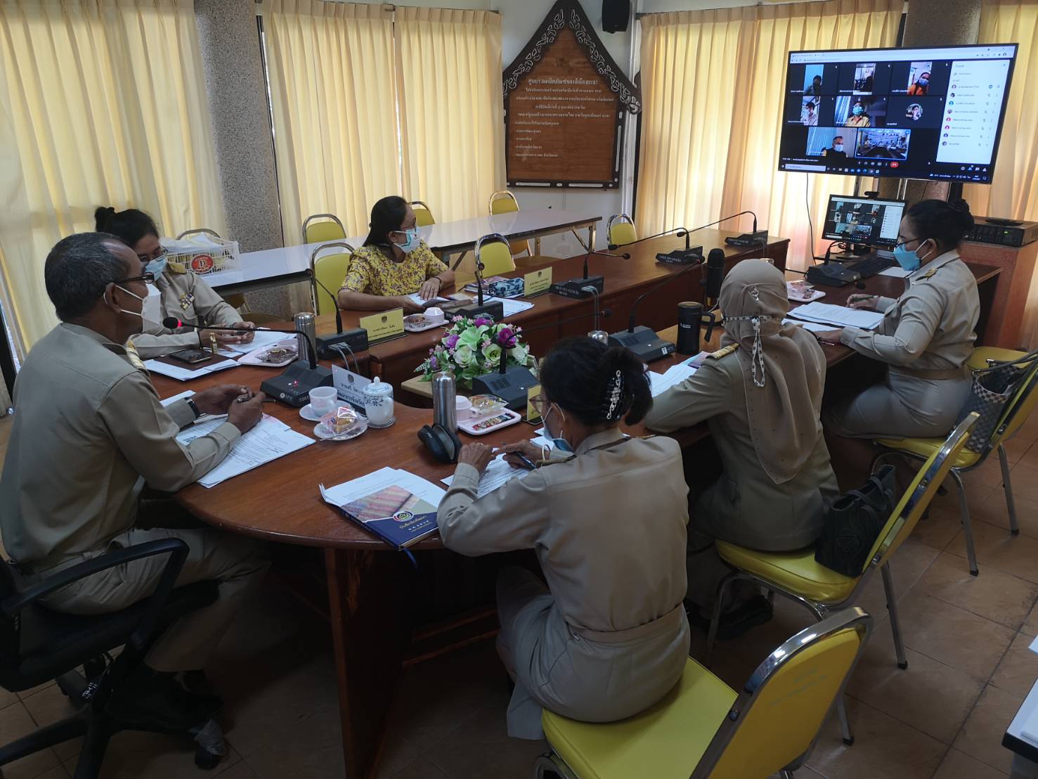 พช.ยะลา ประชุมผู้บริหาร/ผอ.กลุ่มงาน/พัฒนาการอำเภอ ผ่านประบบออนไลน์ด้วยโปรแกรม Google Meet
