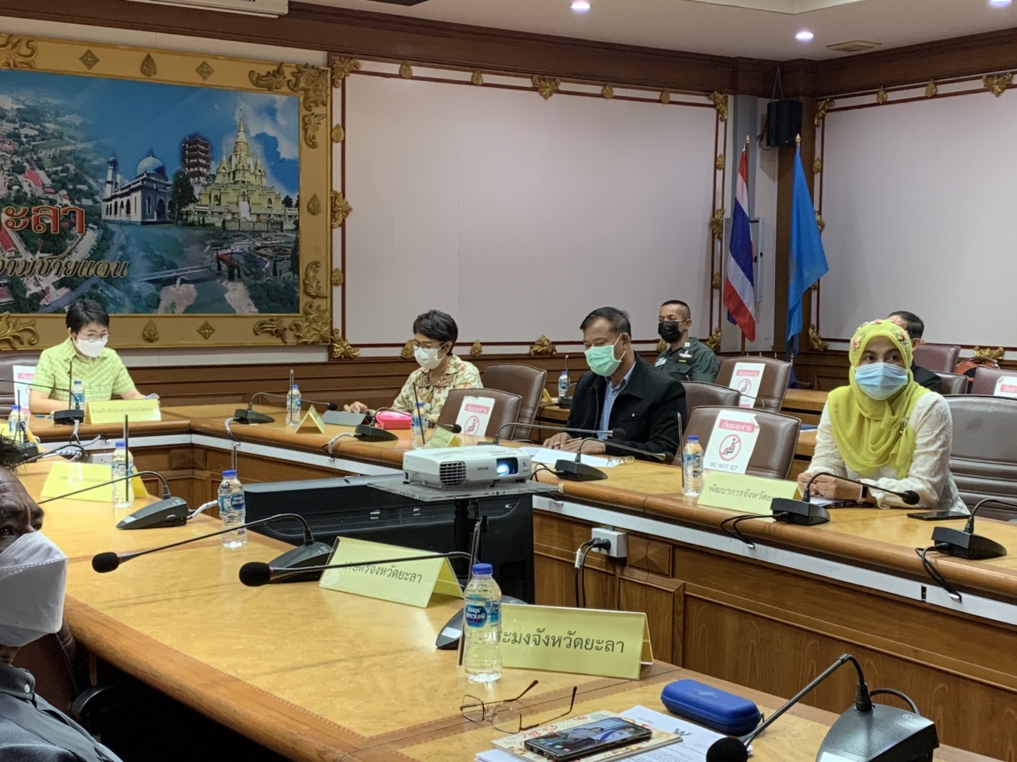 พช.ยะลา ร่วมประชุมพิจารณากลั่นกรองเรื่องที่จะเสนอคณะกรรมการยุทธศาสตร์ด้านการพัฒนาจังหวัดชายแดนใต้ครั้งที่ 3/2564