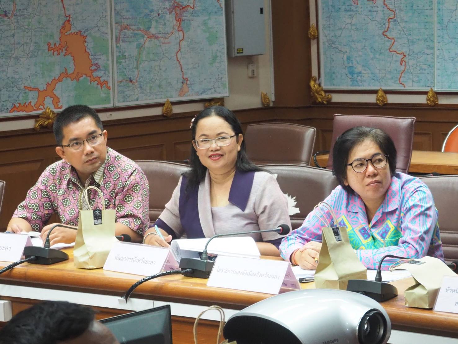 พช.ยะลา ร่วมประชุมขับเคลื่อนและติดตามนโยบายรัฐบาล และภารกิจสำคัญของกระทรวงมหาดไทย ประจำปีงบประมาณ พ.ศ.2567 ผ่านระบบวีดิทัศน์ทางไกล (VCS)