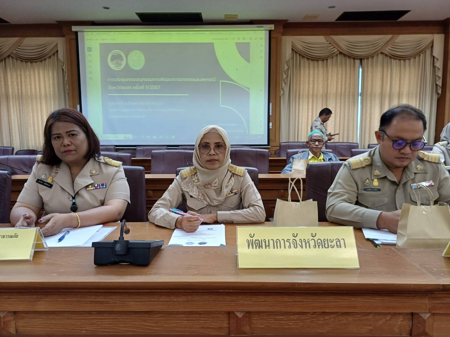 พช.ยะลา ร่วมประชุมคณะอนุกรรมการพัฒนาการเกษตรและสหกรณ์จังหวัดยะลา ครั้งที่ 1/2567