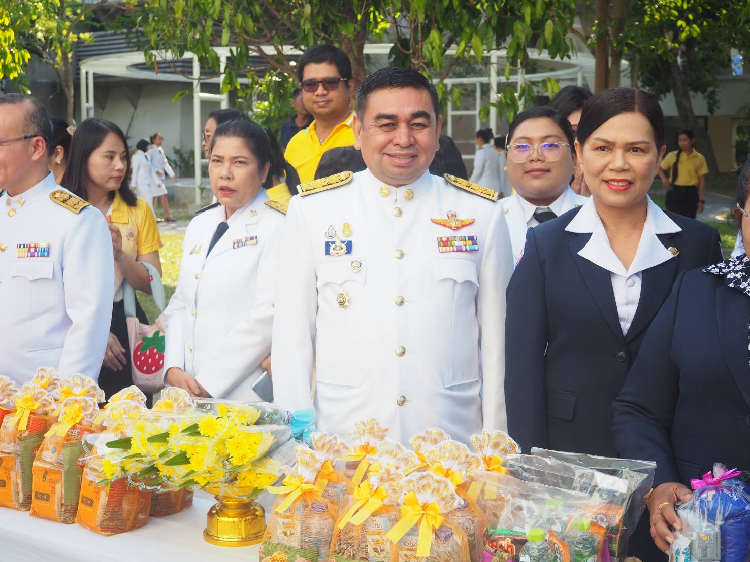 พช.ยะลา ร่วมพิธีวันที่ระลึก “พระบาทสมเด็จพระพุทธยอดฟ้าจุฬาโลกมหาราช และวันที่ระลึกมหาจักรีบรมราชวงศ์” ประจำปี 2567