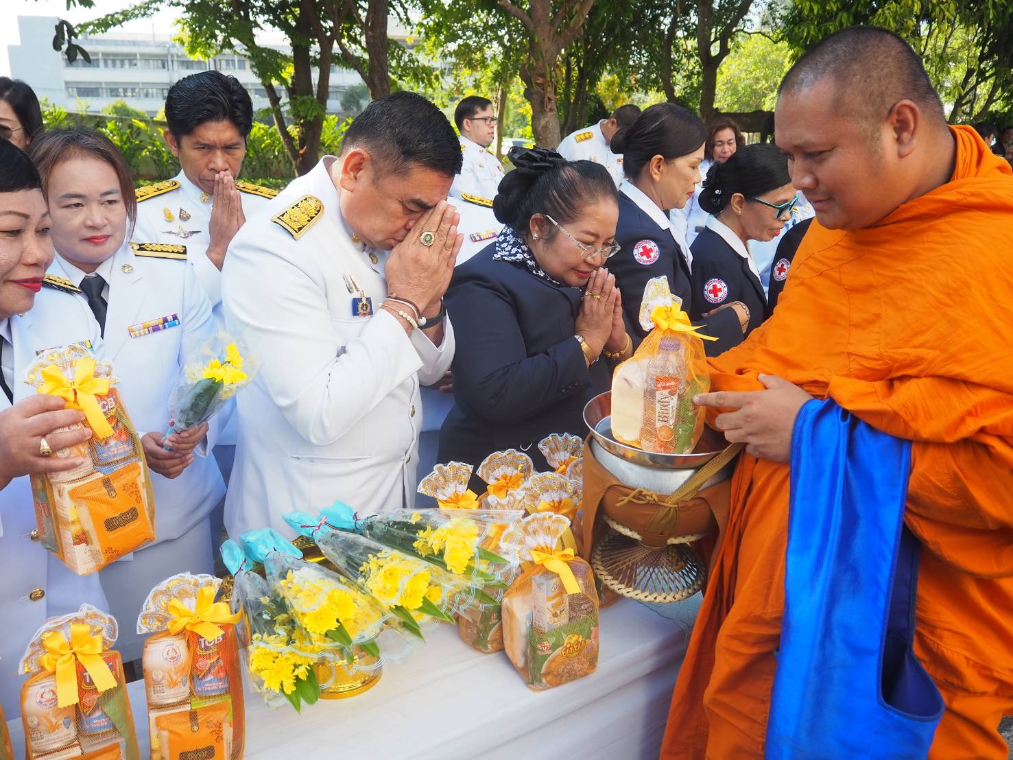 พช.ยะลา ร่วมพิธีวันที่ระลึก “พระบาทสมเด็จพระพุทธยอดฟ้าจุฬาโลกมหาราช และวันที่ระลึกมหาจักรีบรมราชวงศ์” ประจำปี 2567