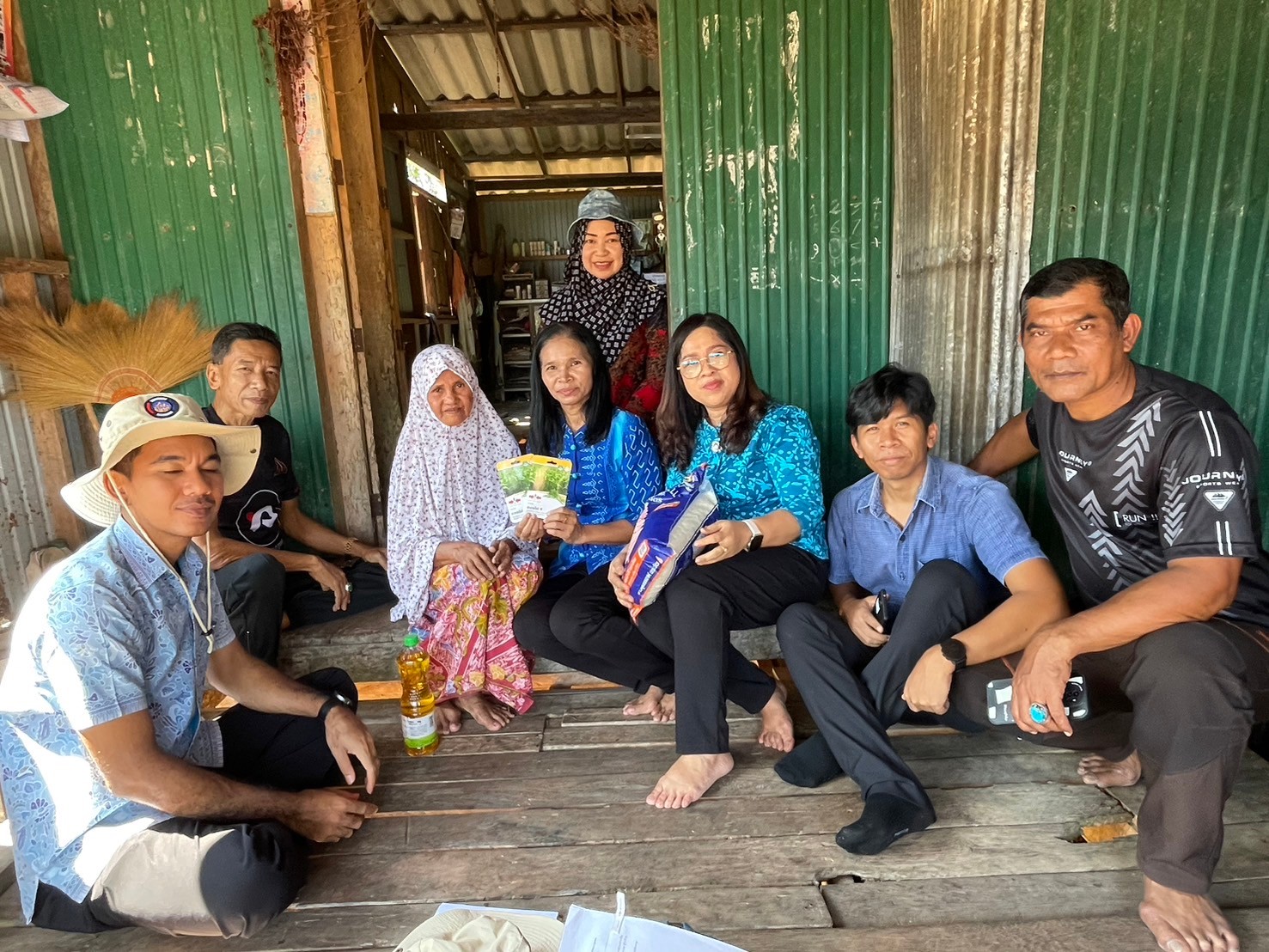 พช.ยะลา ลงพื้นที่วางผังบริเวณ และพื้นที่ เตรียมความพร้อมบ้านโครงการบ้านห่วงใยจากใจ GLO ประจำปี 2566