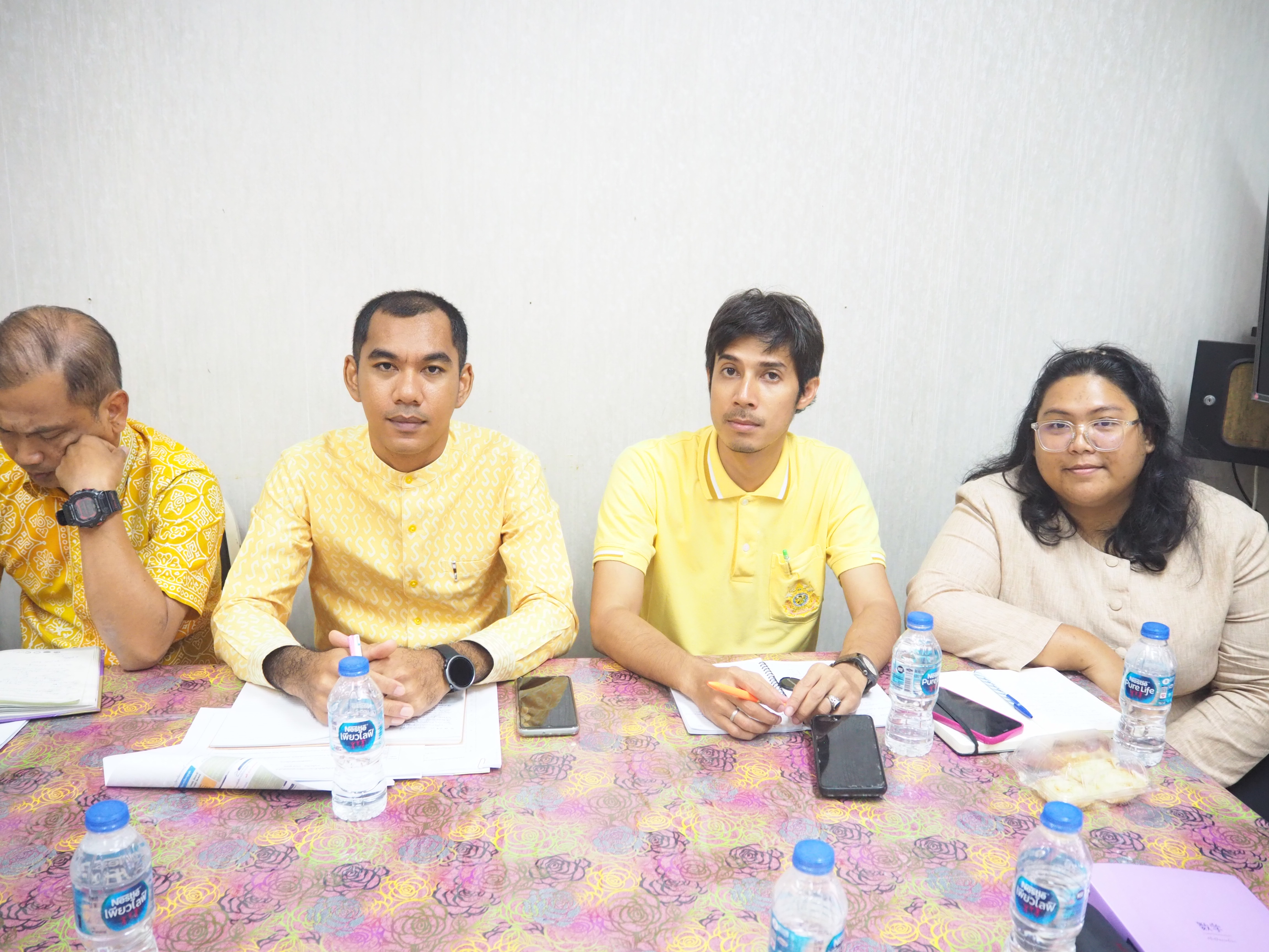 พช.ยะลา ประชุมประจำสัปดาห์เจ้าหน้าที่พัฒนาชุมชนจังหวัดยะลา