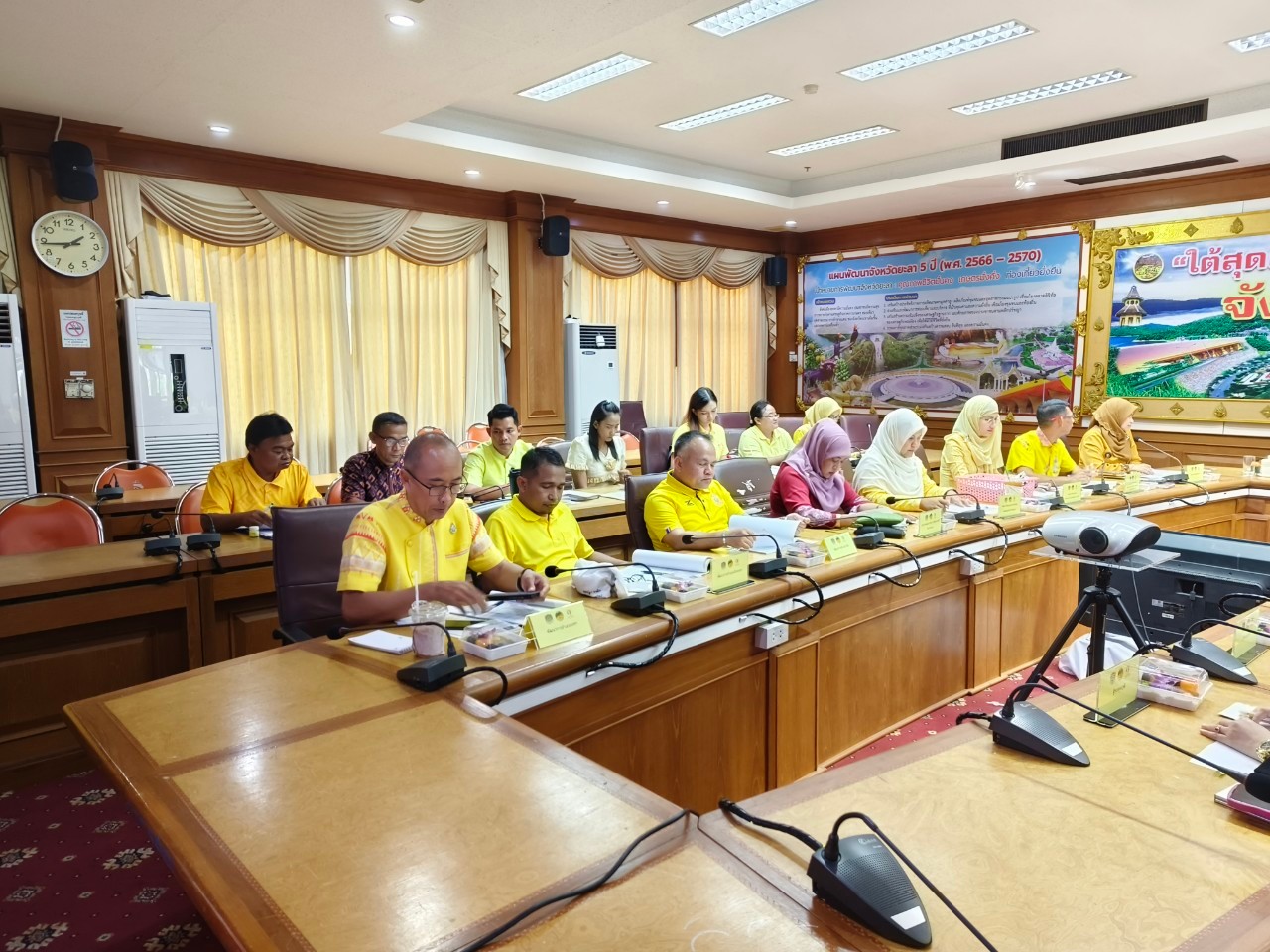 พช.ยะลา ประชุมคณะอนุกรรมการบริหารกองทุนพัฒนาบทบาทสตรีระดับจังหวัด จังหวัดยะลา ครั้งที่ 4/2567