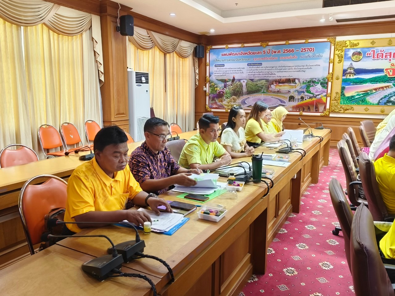 พช.ยะลา ประชุมคณะอนุกรรมการบริหารกองทุนพัฒนาบทบาทสตรีระดับจังหวัด จังหวัดยะลา ครั้งที่ 4/2567