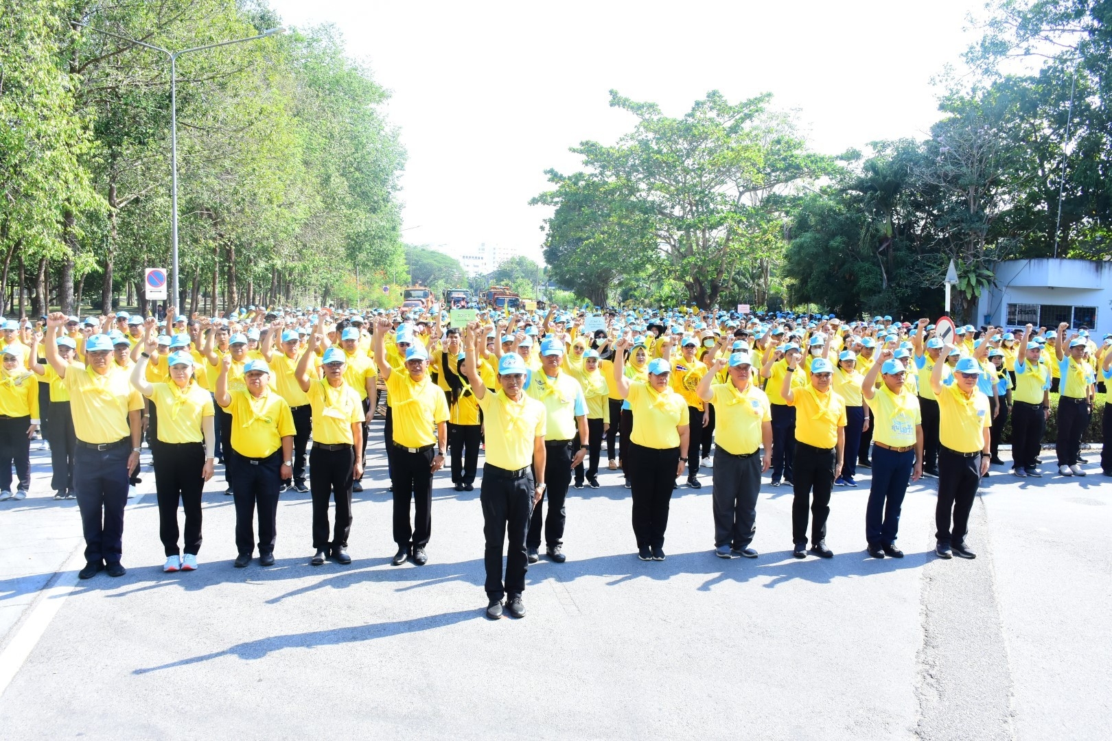 พช.ยะลา วมกิจกรรม Kick-Off Big Cleaning Day เฉลิมพระเกียรติพระบาทสมเด็จพระเจ้าอยู่หัว เนื่องในโอกาสพระราชพิธีมหามงคลเฉลิมพระชนมพรรษา 6 รอบ 28 กรกฎาคม 2567