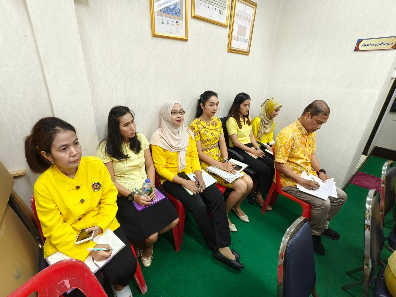 พช.ยะลา ประชุมประจำสัปดาห์เจ้าหน้าที่พัฒนาชุมชนจังหวัดยะลา