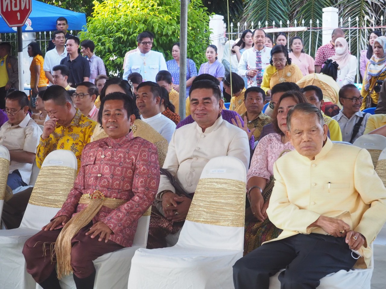 พช.ยะลาร่วมพิธีเปิดงานสมโภชหลักเมืองและงานกาชาด ครั้งที่ 62 ประจำปี 2567