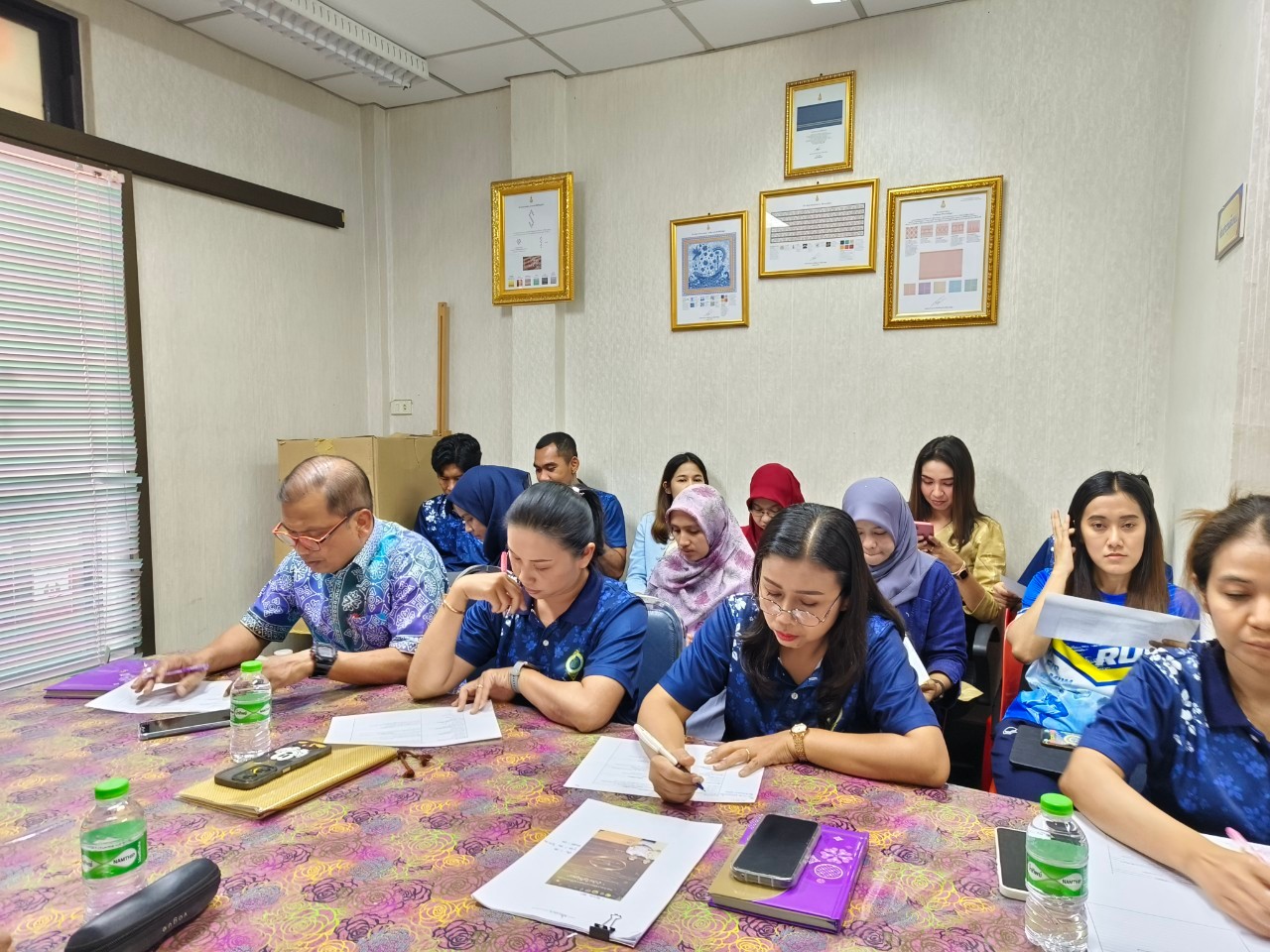 พช.ยะลา ร่วมประชุมกรมการพัฒนาชุมชน ครั้งที่ 5/2567 พร้อมติดตามการขับเคลื่อนภารกิจสำคัญ 10+1 ไตรมาส 3
