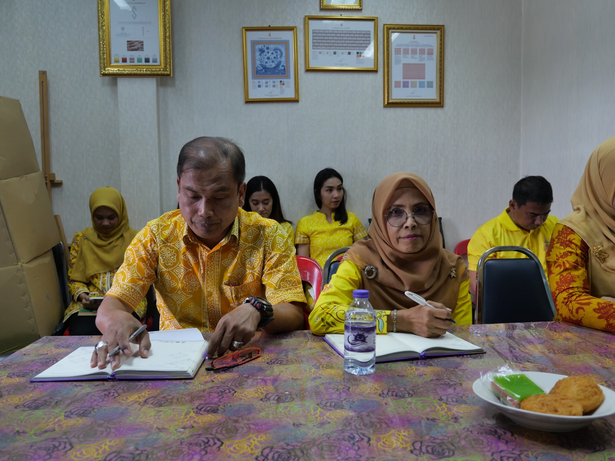 พช.ยะลา ประชุมประจำสัปดาห์เจ้าหน้าที่พัฒนาชุมชนจังหวัดยะลา