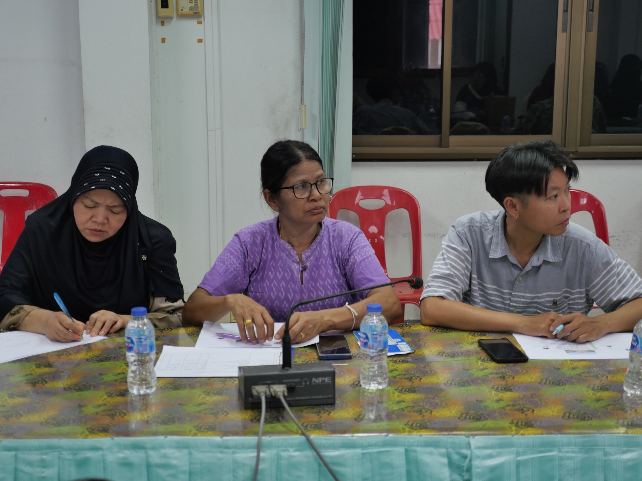 พช.ยะลา ประชุมผู้ประกอบการจำหน่ายในงานกาชาด ประจำปี 2567 