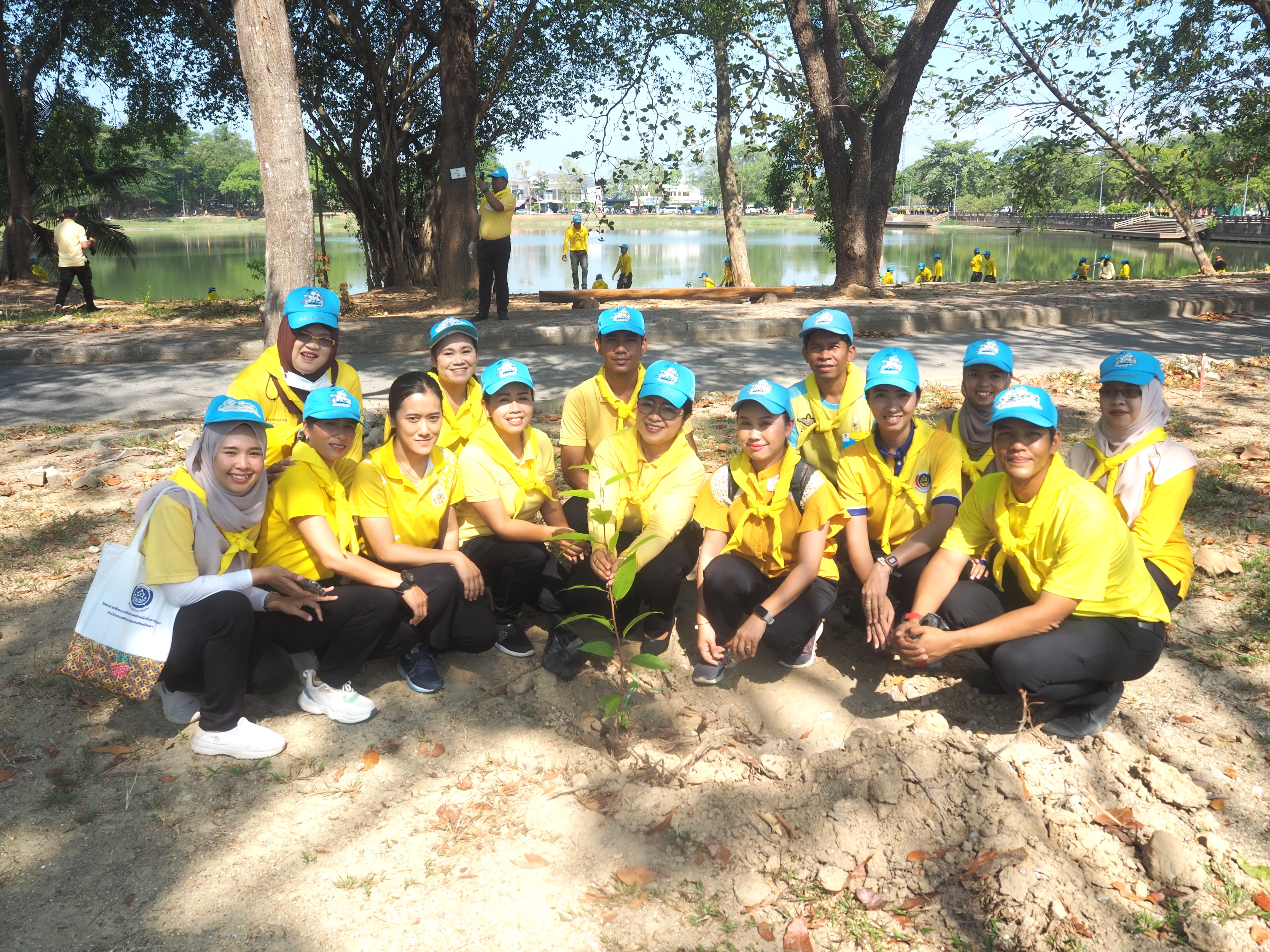 พช.ยะลา วมกิจกรรม Kick-Off Big Cleaning Day เฉลิมพระเกียรติพระบาทสมเด็จพระเจ้าอยู่หัว เนื่องในโอกาสพระราชพิธีมหามงคลเฉลิมพระชนมพรรษา 6 รอบ 28 กรกฎาคม 2567