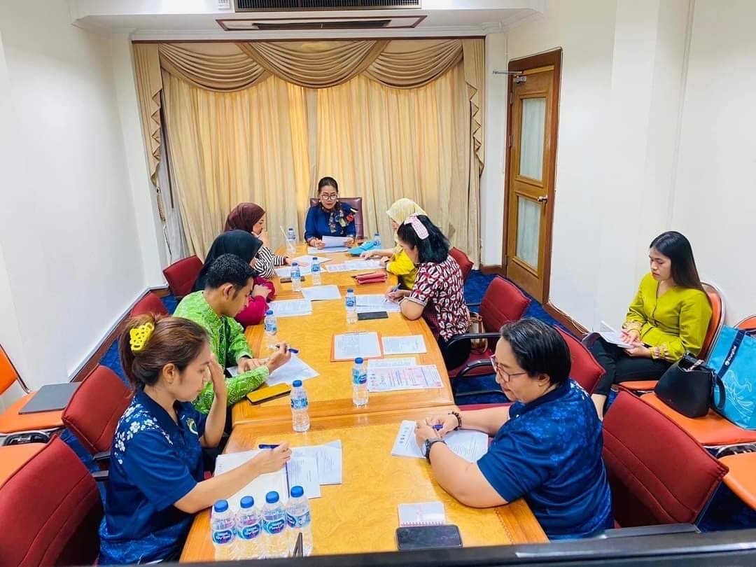 พช.ยะลา ร่วมประชุมเตรียมความพร้อมในการประกวดสุดยอดผ้าจังหวัดยะลา ประจำปี 2567