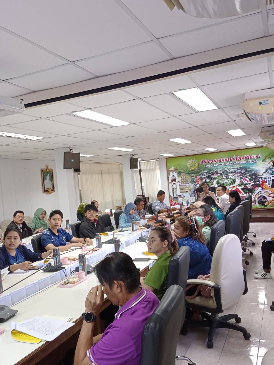 พช.ยะลา ร่วมประชุมคณะทำงานด้านการส่งเสริมพัฒนาอาชีพและการตลาด ระดับจังหวัด