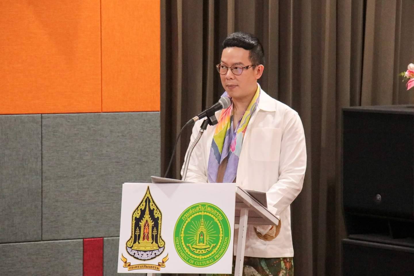 พช.ยะลา ร่วมโครงการเสวนาวิชาการสัญจรสู่ภูมิภาค สร้างภาพลักษณ์ผ้าไทยสู่สากล