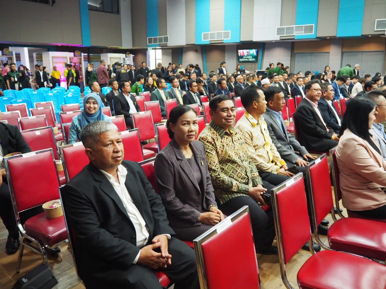 พช.ยะลา ร่วมต้อนรับคณะทูตกลุ่มประเทศมุสลิม (OIC)  ภายใต้กิจกรรมเสริมสร้างความเข้าใจและสานสัมพันธ์คณะทูตกลุ่มประเทศมุสลิม ประจำปี 2567