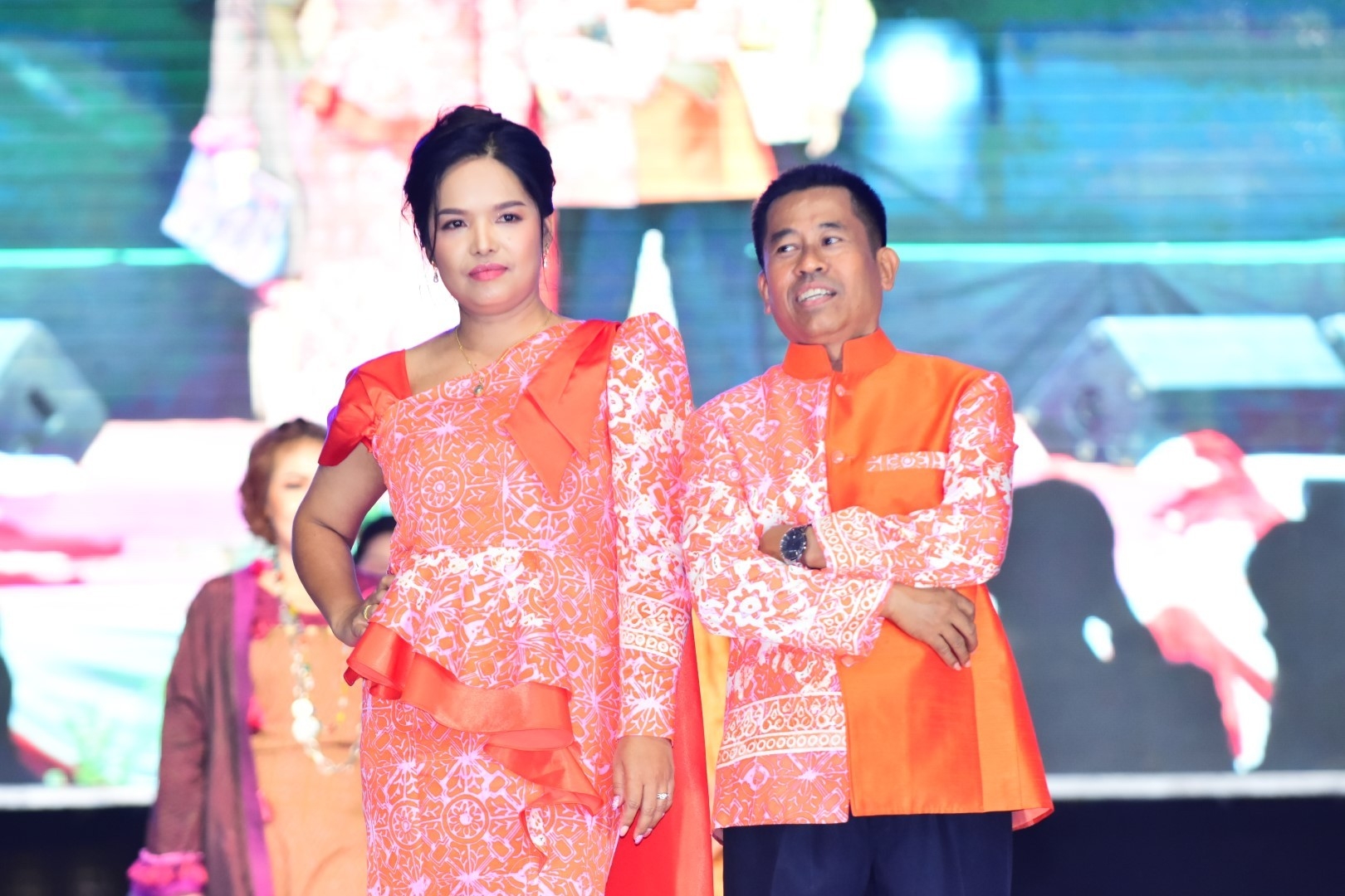 soft power ของแทร่ !! เดินแบบผ้าไทยการกุศล “ผ้าไทยใส่ให้สนุก” ผ้าถิ่นสวยงาม อัตลักษณ์ความเป็นไทย
