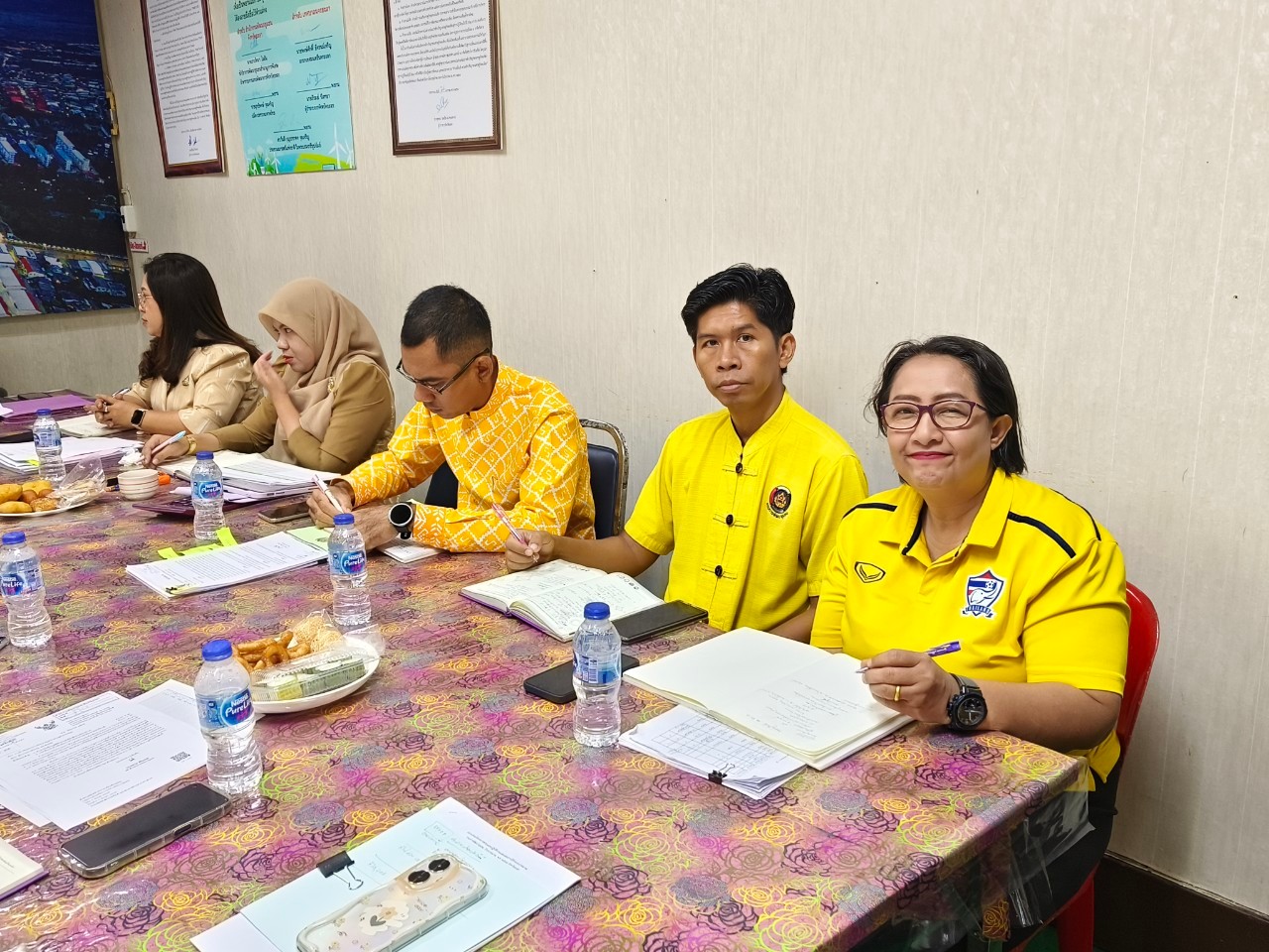 พช.ยะลา ประชุมประจำสัปดาห์เจ้าหน้าที่พัฒนาชุมชนจังหวัดยะลา