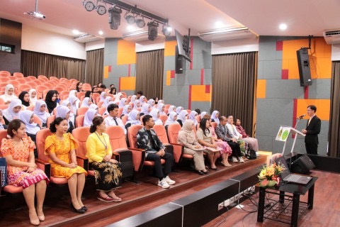 พช.ยะลา ร่วมโครงการเสวนาวิชาการสัญจรสู่ภูมิภาค สร้างภาพลักษณ์ผ้าไทยสู่สากล