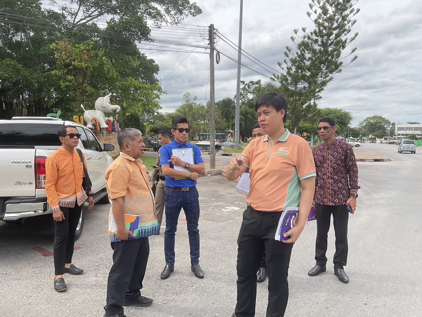 ร่วมประชุมวางแผนการจัดงานมหกรรมผลไม้และของดีเมืองยะลา ประจำปี 2567