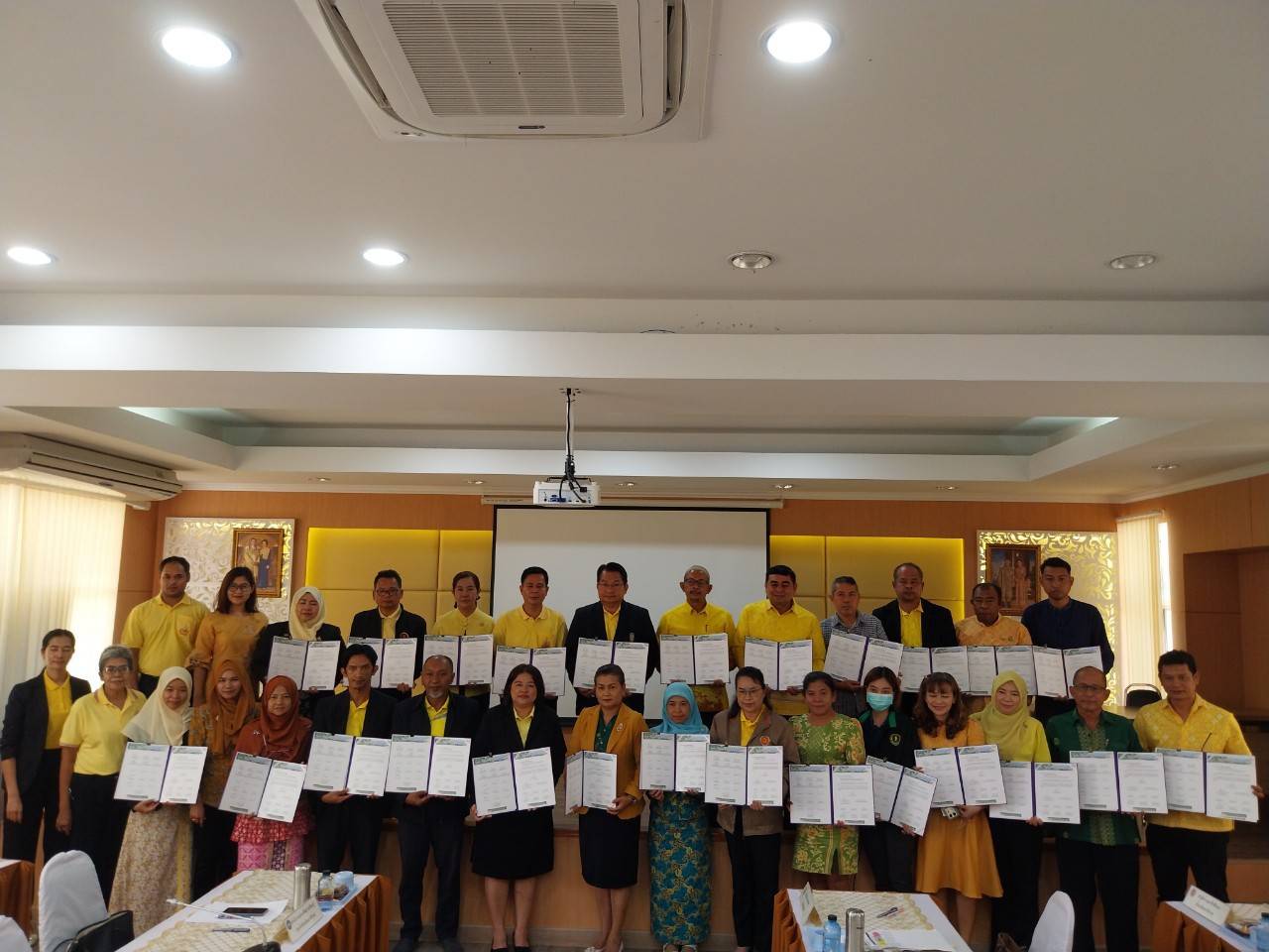 พช.ยะลา ร่วมประชุมลงนามความร่วมมือเพื่อขับเคลื่อนการพัฒนาการศึกษาเพื่ออาชีพในอนาคต