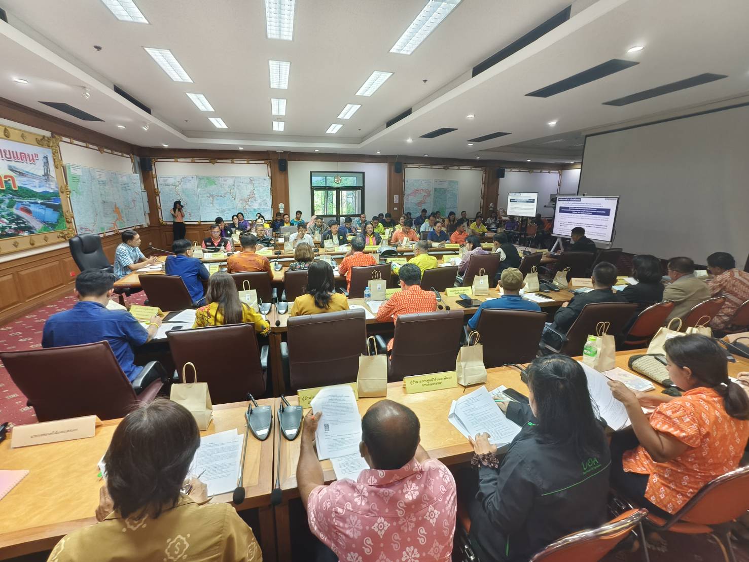 พช.ยะลา ร่วมประชุมคณะอนุกรรมการประสานงานโครงการพัฒนาของสถาบันส่งเสริมและพัฒนากิจกรรมปิดทองหลังพระสืบสานแนวพระราชดำริฯ และคณะกรรมการ “ยะลาเมืองทุเรียน”