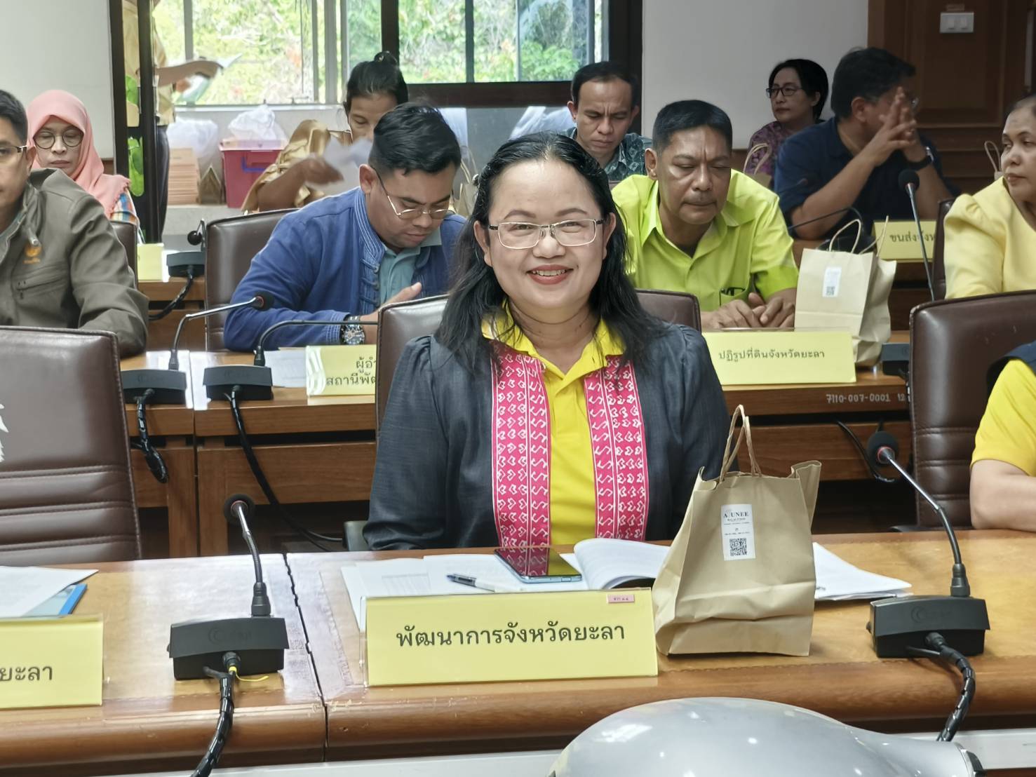 พช.ยะลา ร่วมประชุมคณะอนุกรรมการประสานงานโครงการพัฒนาของสถาบันส่งเสริมและพัฒนากิจกรรมปิดทองหลังพระสืบสานแนวพระราชดำริฯ และคณะกรรมการ “ยะลาเมืองทุเรียน”