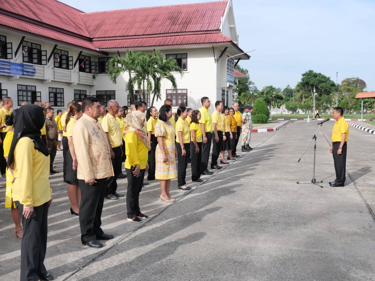 พช.ยะลา ร่วมกิจกรรมเข้าแถวเคารพธงชาติ และร่วมร้องเพลงชาติ