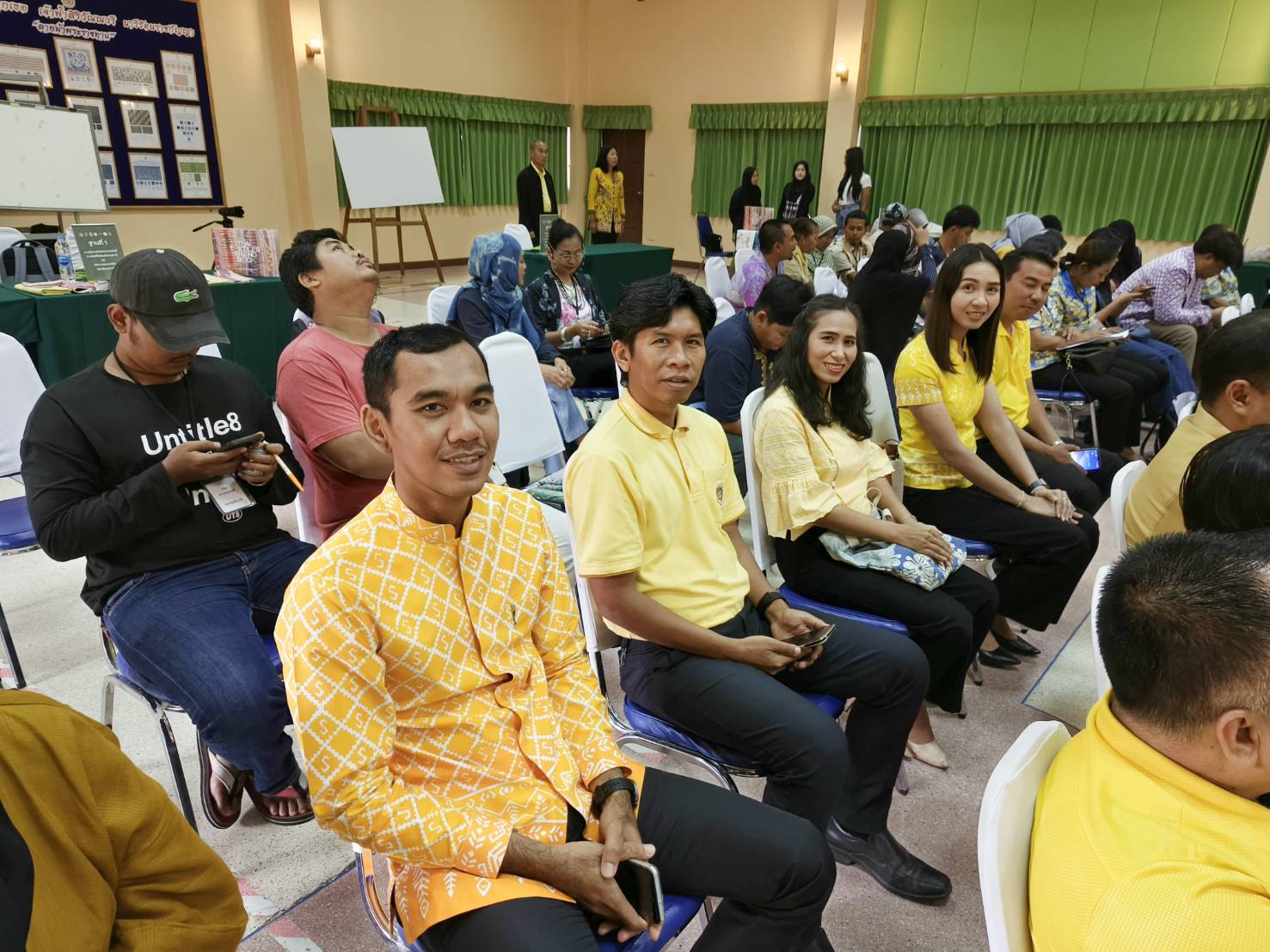 พช.ยะลา ร่วมพิธีเปิดโครงการรพัฒนาศักยภาพผู้ประกอบการในการต่อยอดภูมปัญญาผ้าไทย และงานหัตถกรรมด้วยนวัตกรรมสู่ความยั่งยืน