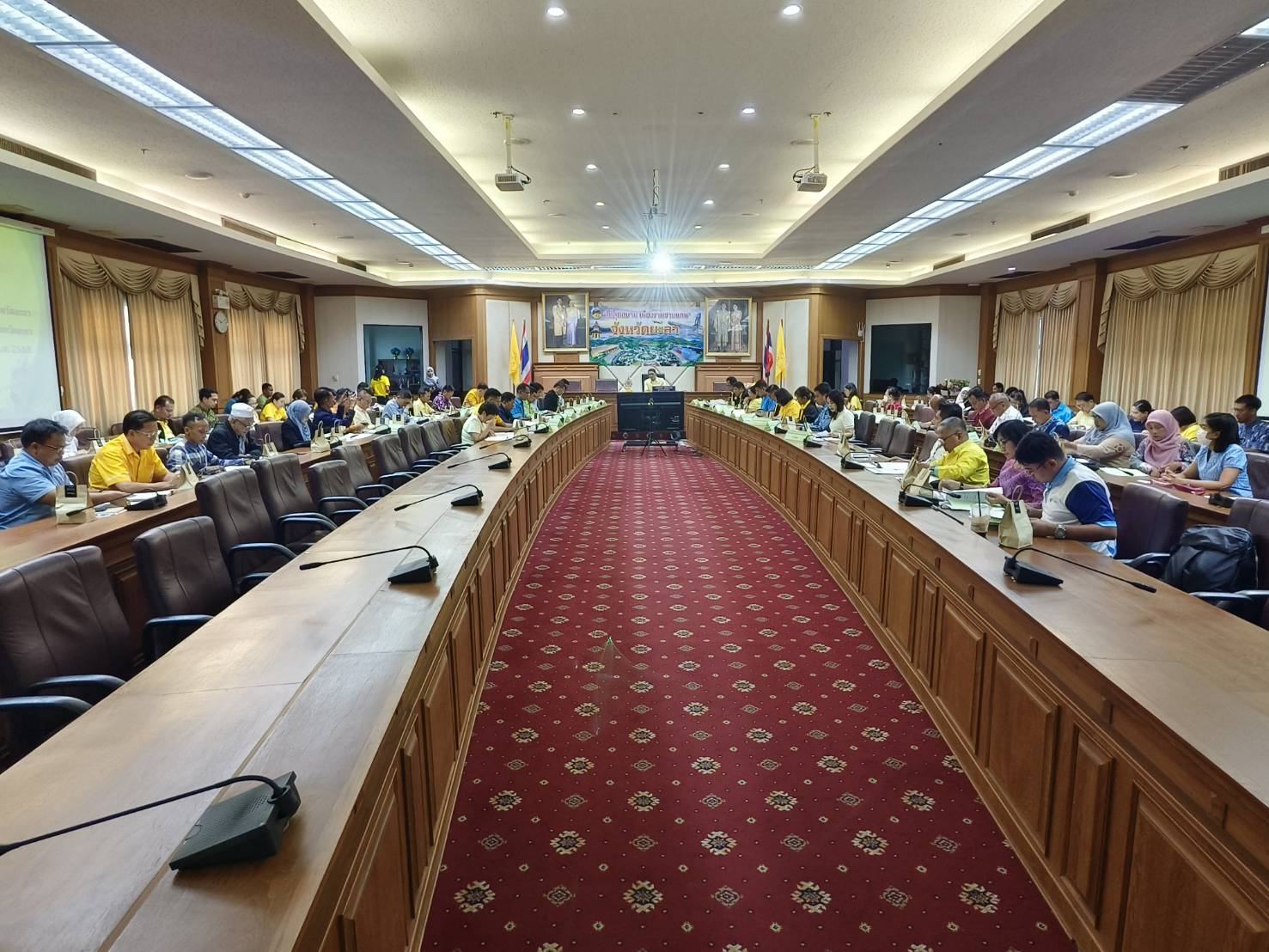 พช.ยะลา ร่วมประชุมคณะกรรมการบริหารงานจังหวัดแบบบูรณาการจังหวัดยะลา (ก.บ.จ. ยล.)