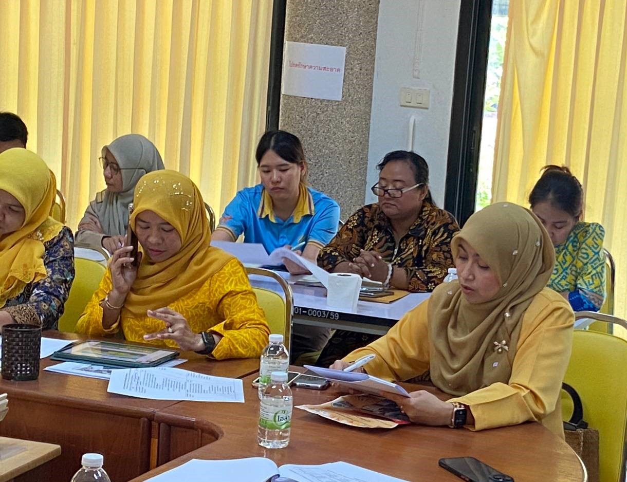 พช.ยะลา ประชุมเตรียมความพร้อมจัดกิจกรรม “สัมมาชีพชุมชน ยลวิถียะลา” ในงานมหกรรมผลไม้และของดีเมืองยะลา ประจำปี 2567