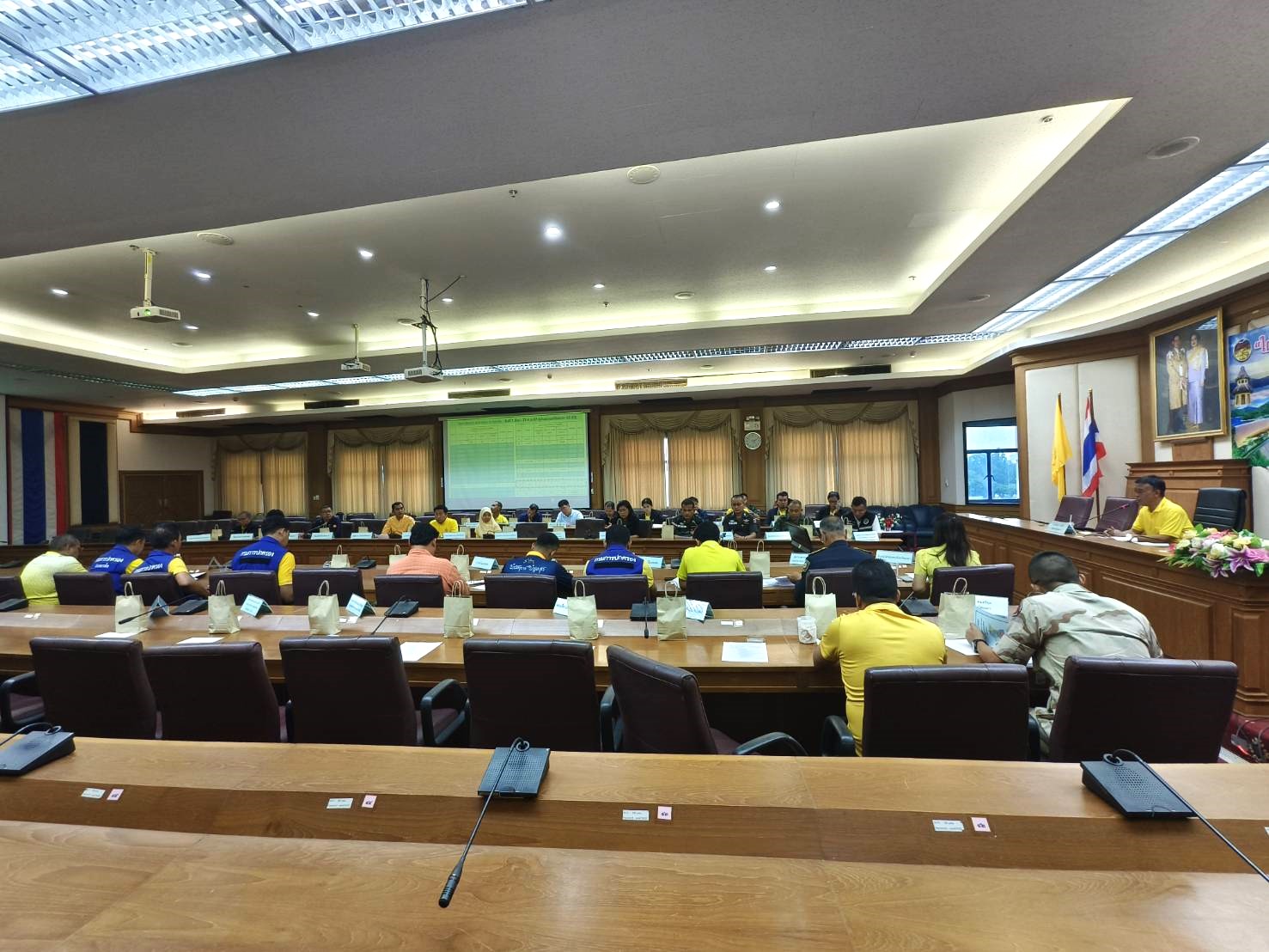 พช.ยะลา ร่วมประชุมคณะกรรมการศูนย์อำนวยการป้องกันและปราบปรามยาเสพติดจังหวัดยะลา ครั้งที่ 4/2567