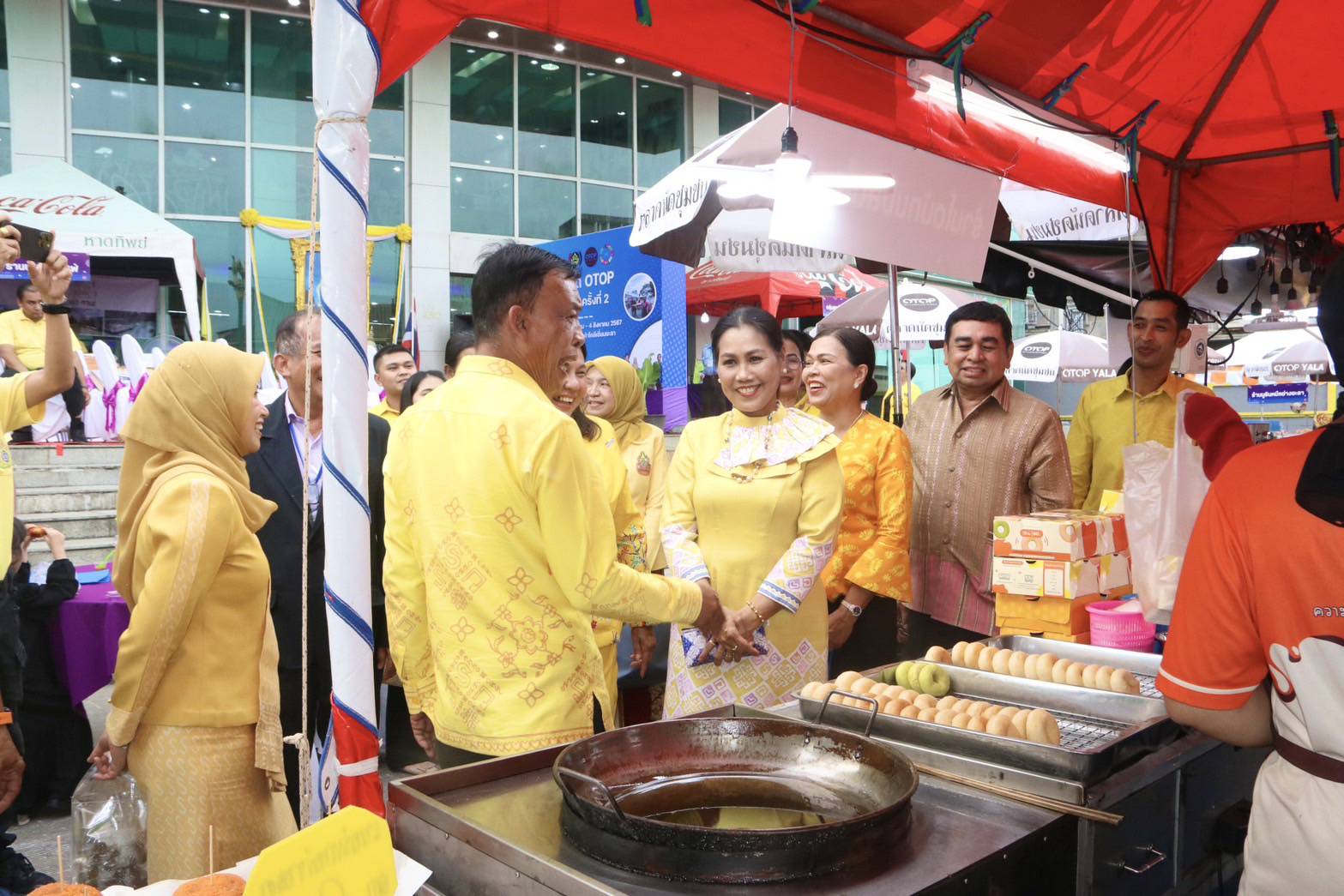 พช.ยะลา จัดโครงการตลาดนัด OTOP ช้อปสุดใจ ครั้งที่ 2