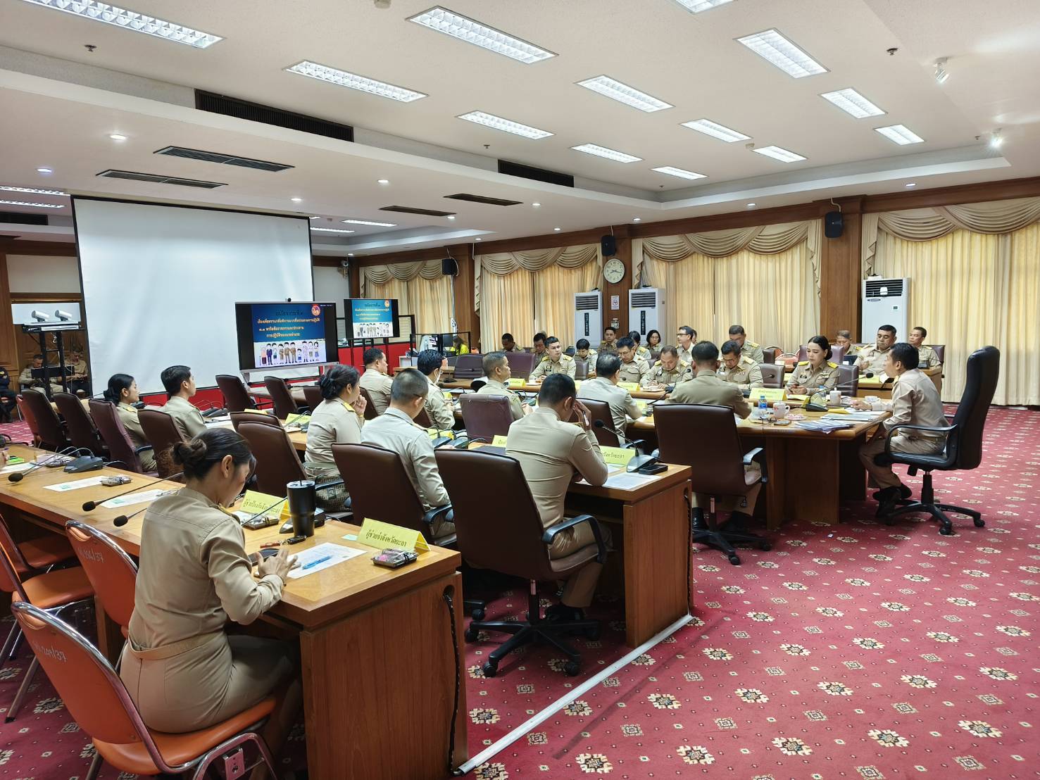 พช.ยะลา ร่วมประชุมนายอำเภอ หัวหน้าส่วนราชการ รัฐวิสาหกิจ สังกัดกระทรวงมหาดไทย