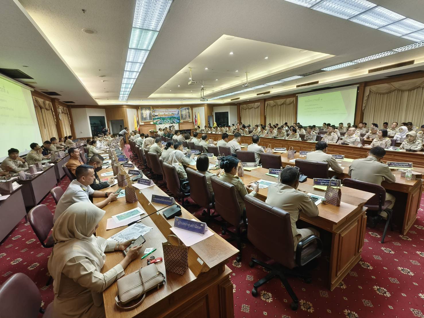 พช.ยะลา ร่วประชุมคณะกรมการจังหวัดและหัวหน้าส่วนราชการ ครั้งที่ 7/2567