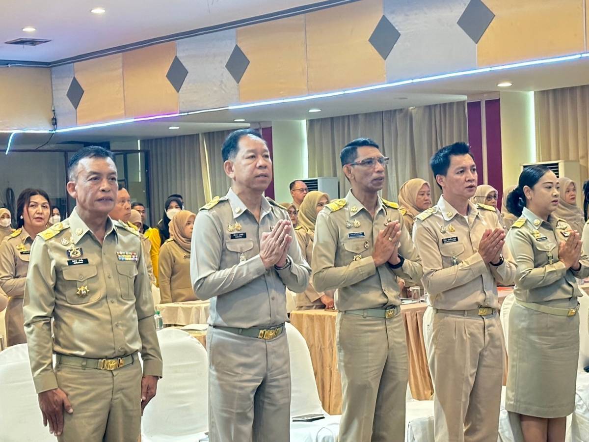 พช.ยะลา ร่วมพิธีเปิดโครงการขยายผลวิทยากรเพื่อทำหน้าที่ผู้ถ่ายทอดความรู้เกี่ยวกับประวัติศาสตร์ชาติไทย ประจำท้องถิ่นระดับอำเภอและระดับองค์กรปกครองส่วนท้องถิ่น (ครู ข) จังหวัดยะลา ประจำปี 2567