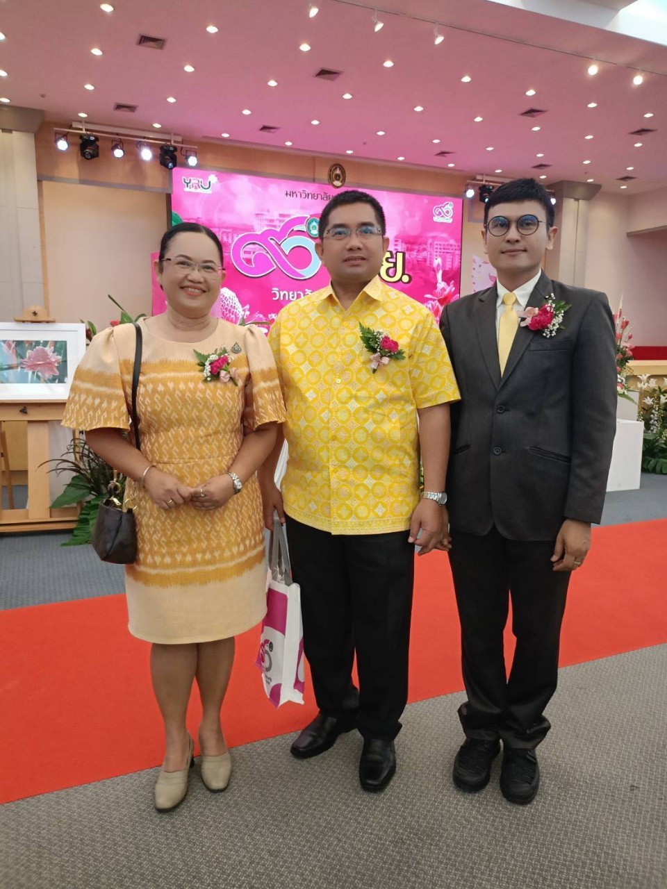 พช.ยะลา ร่วมพิธีเปิดงาน 90 ปี มรย. “วิทยาลัยครูสู่ราชภัฏ คลังปัญญาแห่งชายแดนใต้”