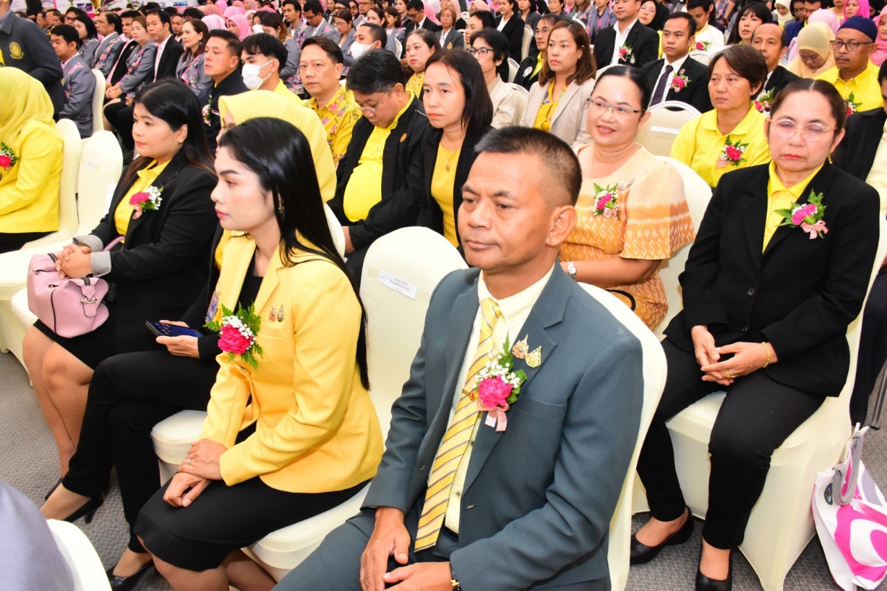 พช.ยะลา ร่วมพิธีเปิดงาน 90 ปี มรย. “วิทยาลัยครูสู่ราชภัฏ คลังปัญญาแห่งชายแดนใต้”