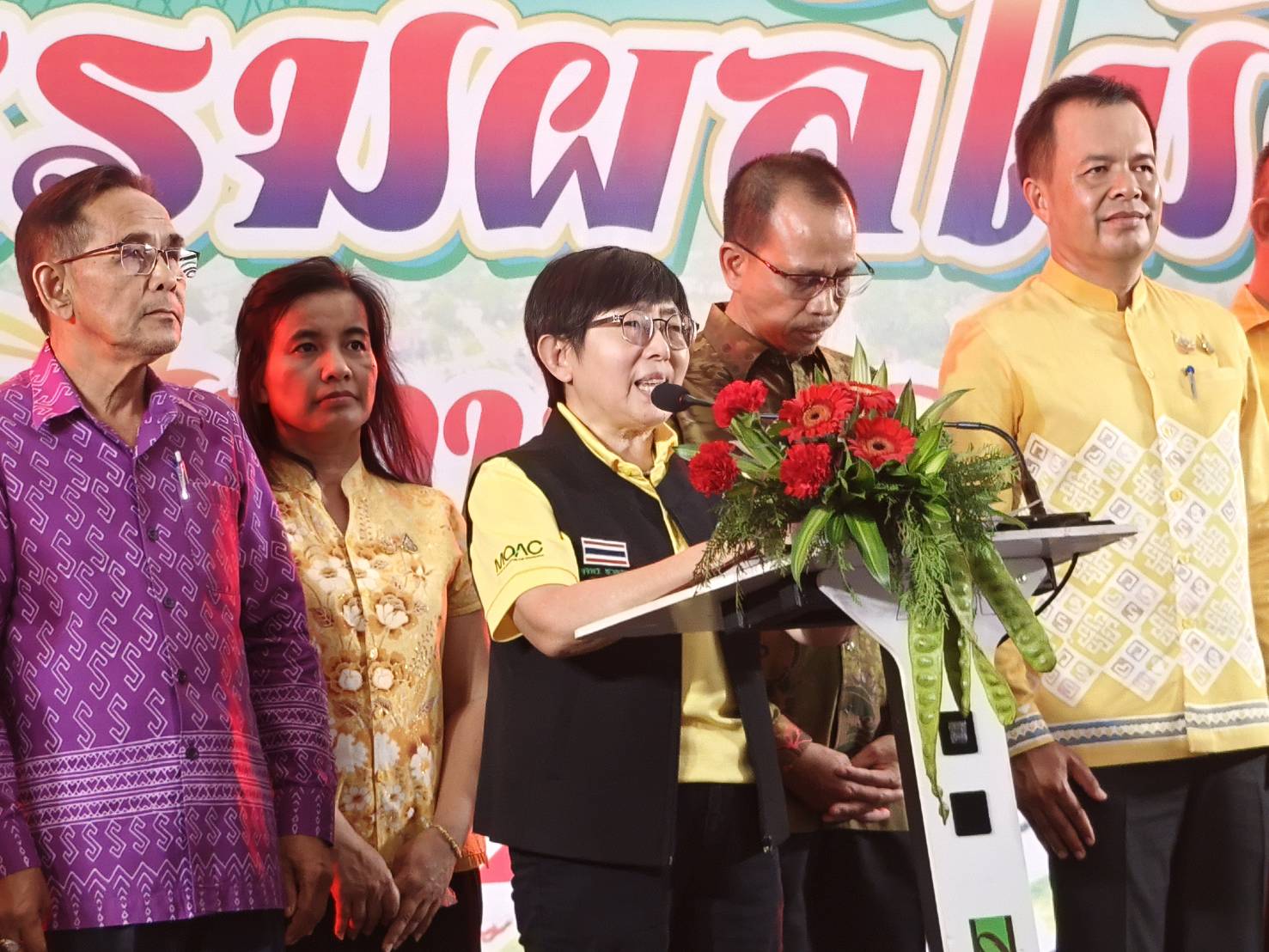 พช.ยะลา ร่วมพิธีเปิดงานมหกรรมผลไม้และของดีเมืองยะลา ประจำปี 2567