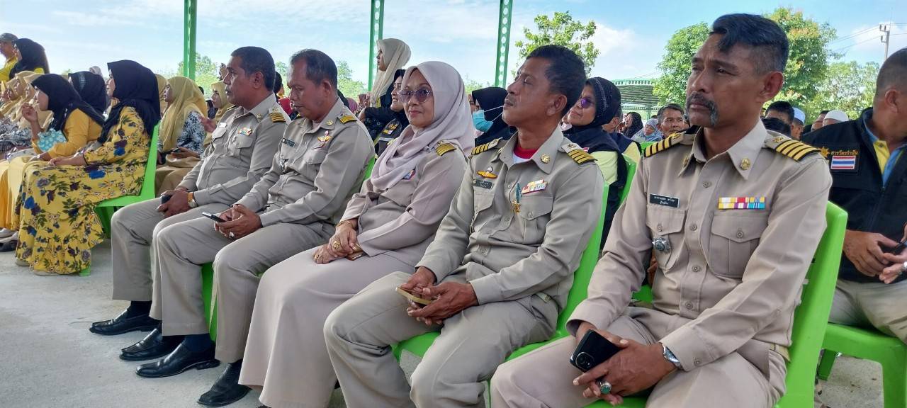 พช.ยะลา ร่วมพิธีเปิดโครงการจังหวัดเคลื่อนที่ “หน่วยบำบัดทุกข์ บำรุงสุข สร้างรอยยิ้มให้ประชาชน”