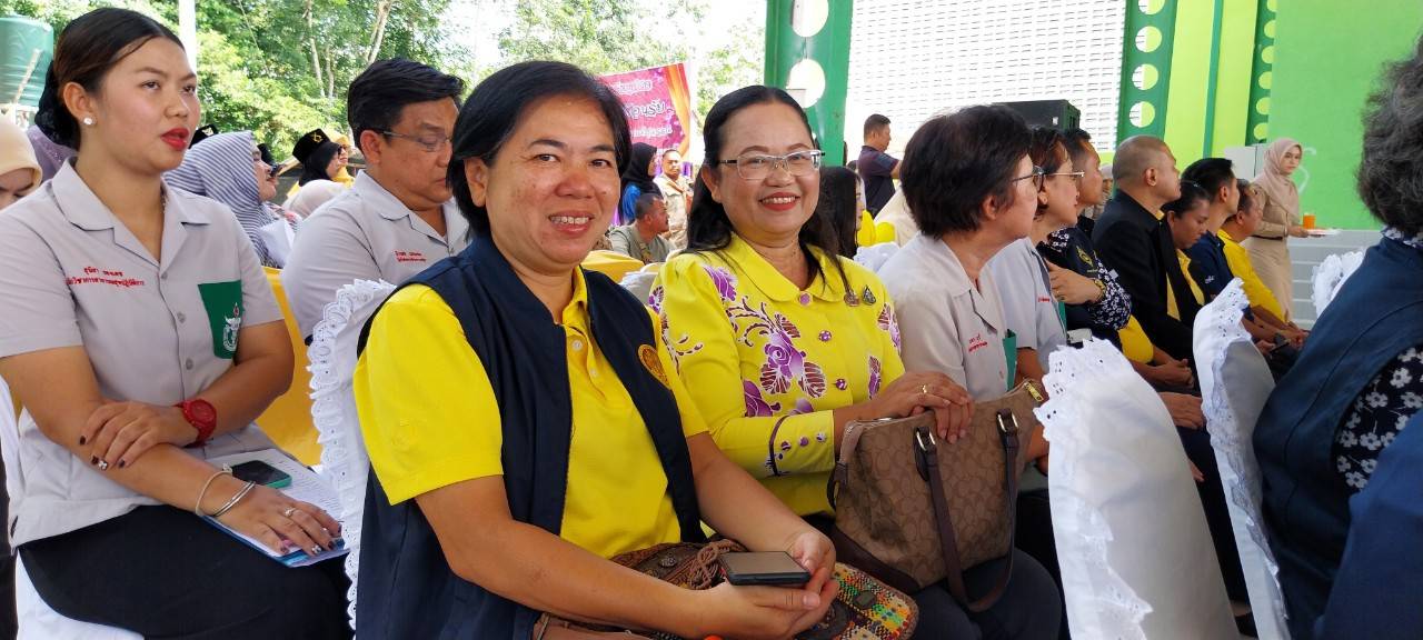 พช.ยะลา ร่วมพิธีเปิดโครงการจังหวัดเคลื่อนที่ “หน่วยบำบัดทุกข์ บำรุงสุข สร้างรอยยิ้มให้ประชาชน”