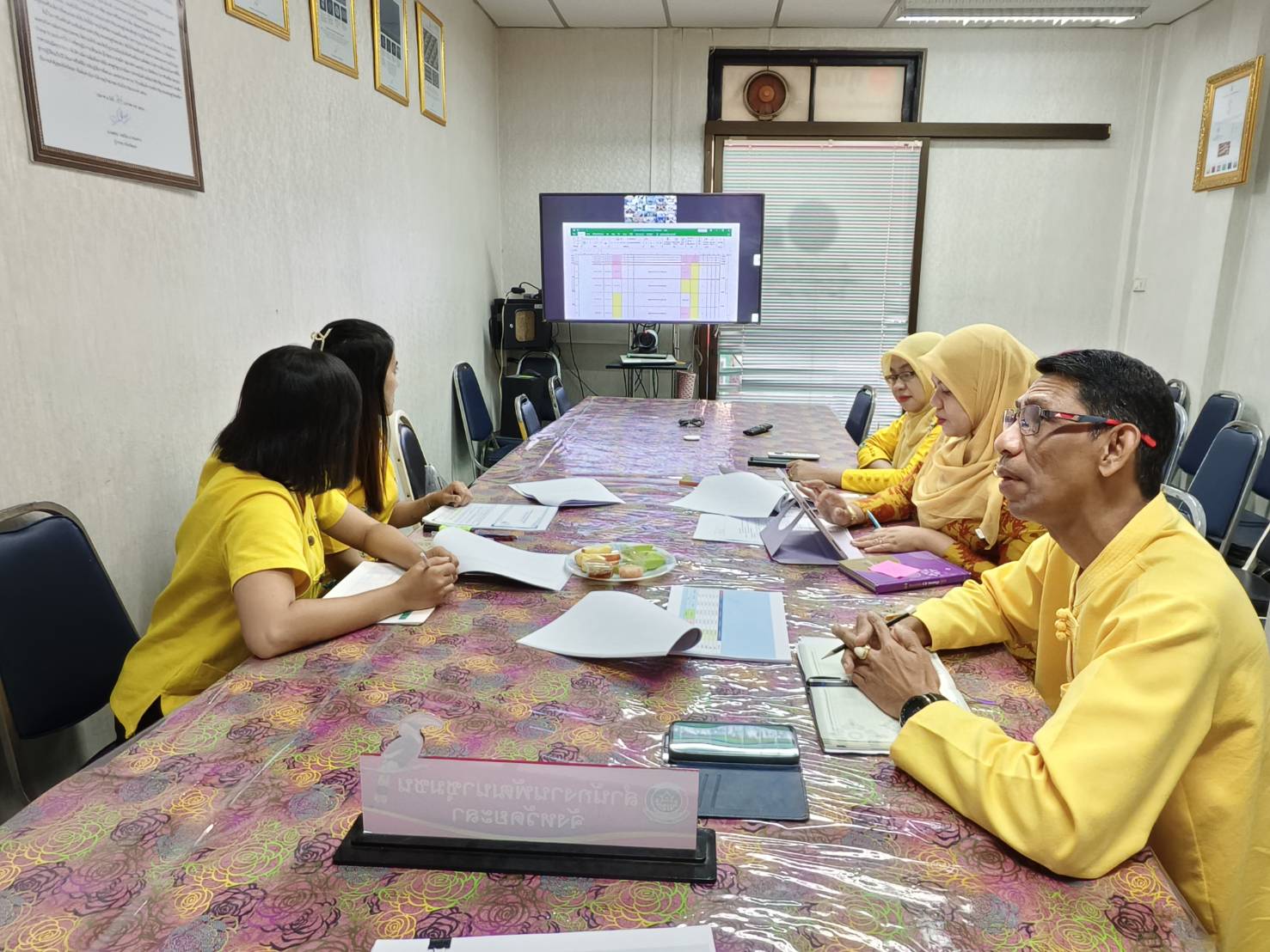 พช.ยะลา ร่วมรับฟังการประชุมชี้แจง เร่งรัด กำกับ ติดตาม การดำเนินงานกองทุนพัฒนาบทบาทสตรี จากกรมการพัฒนาชุมชน ผ่านระบบวีดีทัศน์ทางไกล (Video Conference) ครั้งที่ 7/2567