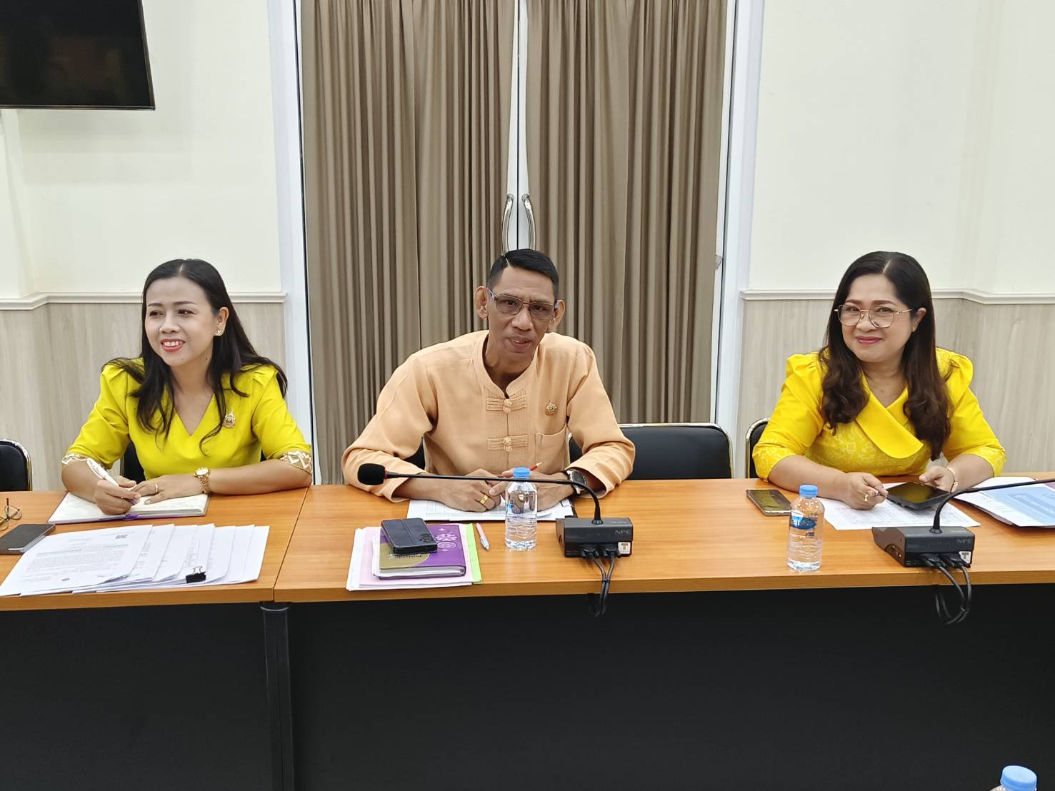พช.ยะลา ประชุมประจำสัปดาห์เจ้าหน้าที่พัฒนาชุมชนจังหวัดยะลา