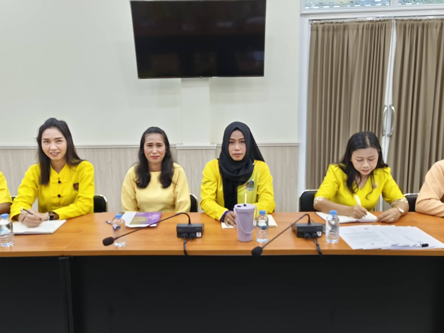 พช.ยะลา ประชุมประจำสัปดาห์เจ้าหน้าที่พัฒนาชุมชนจังหวัดยะลา