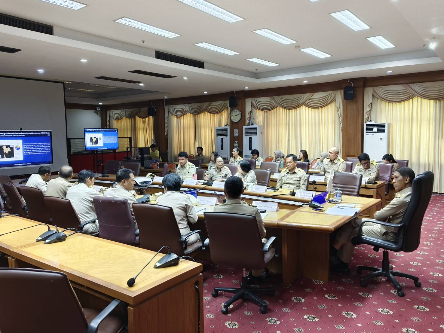 พช.ยะลา ร่วมประชุมขับเคลื่อนและติดตามนโยบายของรัฐบาล และภารกิจสำคัญของปลัดกระทรวงมหาดไทย ผ่านระบบวีดีทัศน์ทางไกล (VCS)