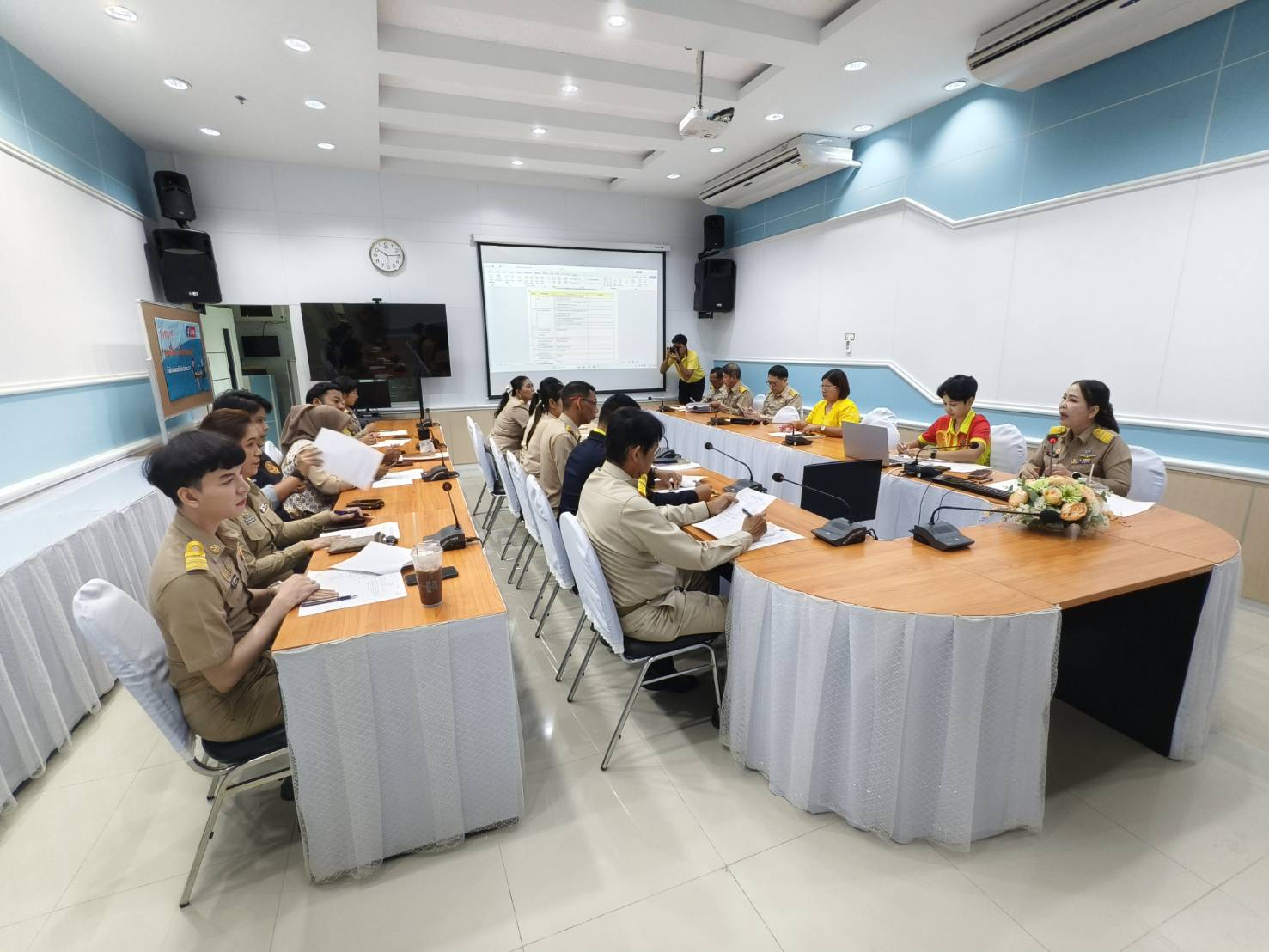 พช.ยะลา ร่วมประชุมเตรียมความพร้อมจัดกิจกรรมพบปะยามเช้าประจำเดือนสิงหาคม 2567
