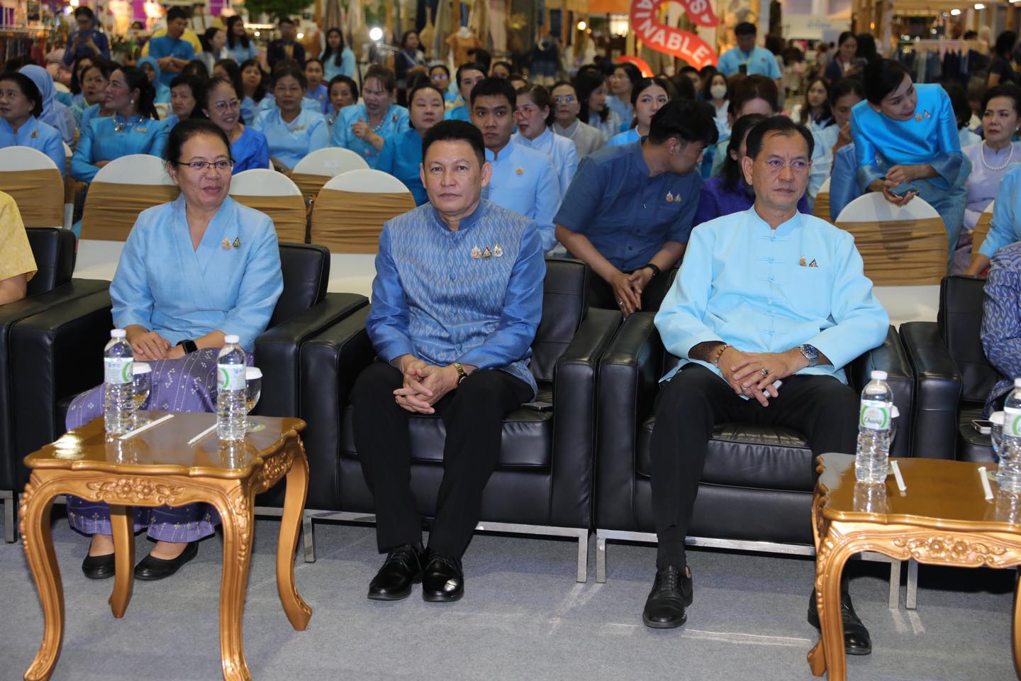 พช.ยะลา ร่วมโครงการส่งเสริมและพัฒนาอาชีพ และกิจกรรมมอบโล่รางวัลให้แก่สตรีดีเด่นในการสนับสนุนการขับเคลื่อนนโยบายและภารกิจสำคัญกระทรวงมหาดไทย ประจำปีงบประมาณ พ.ศ. 2567