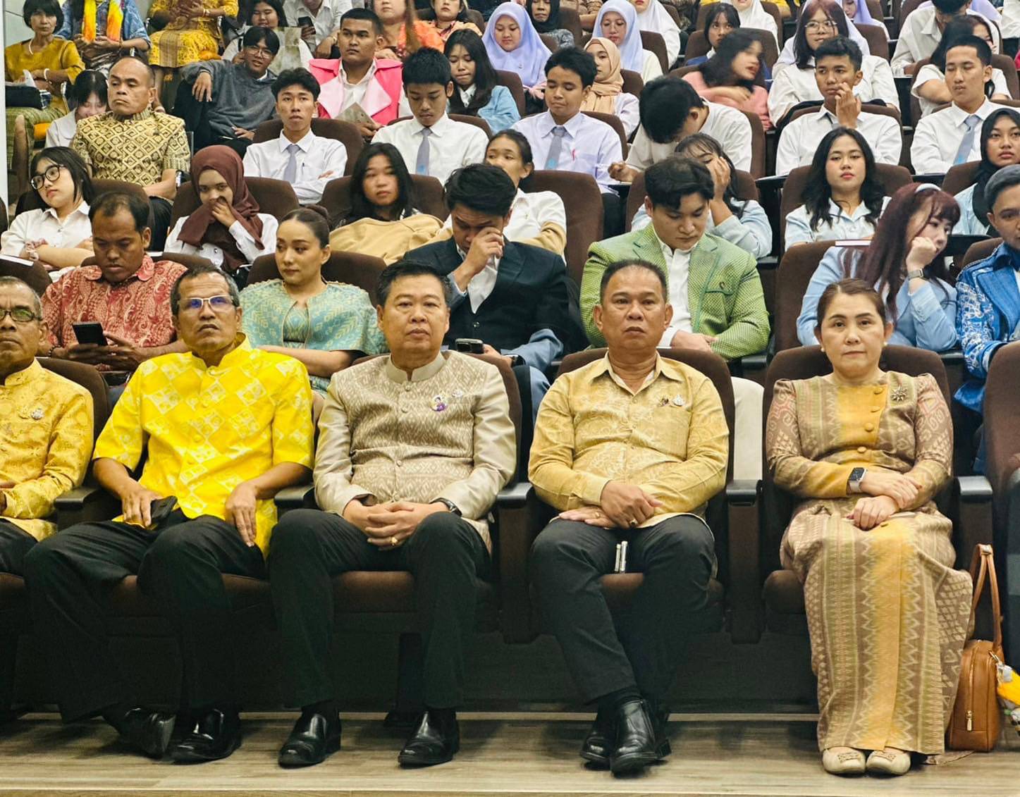 พช.ยะลา ร่วมพิธีเปิดการประชุมวิชาการศึกษาและพัฒนาองค์ความรู้เพื่อการพัฒนาผลิตภัณฑ์สู่สากล ประจำปี 2567