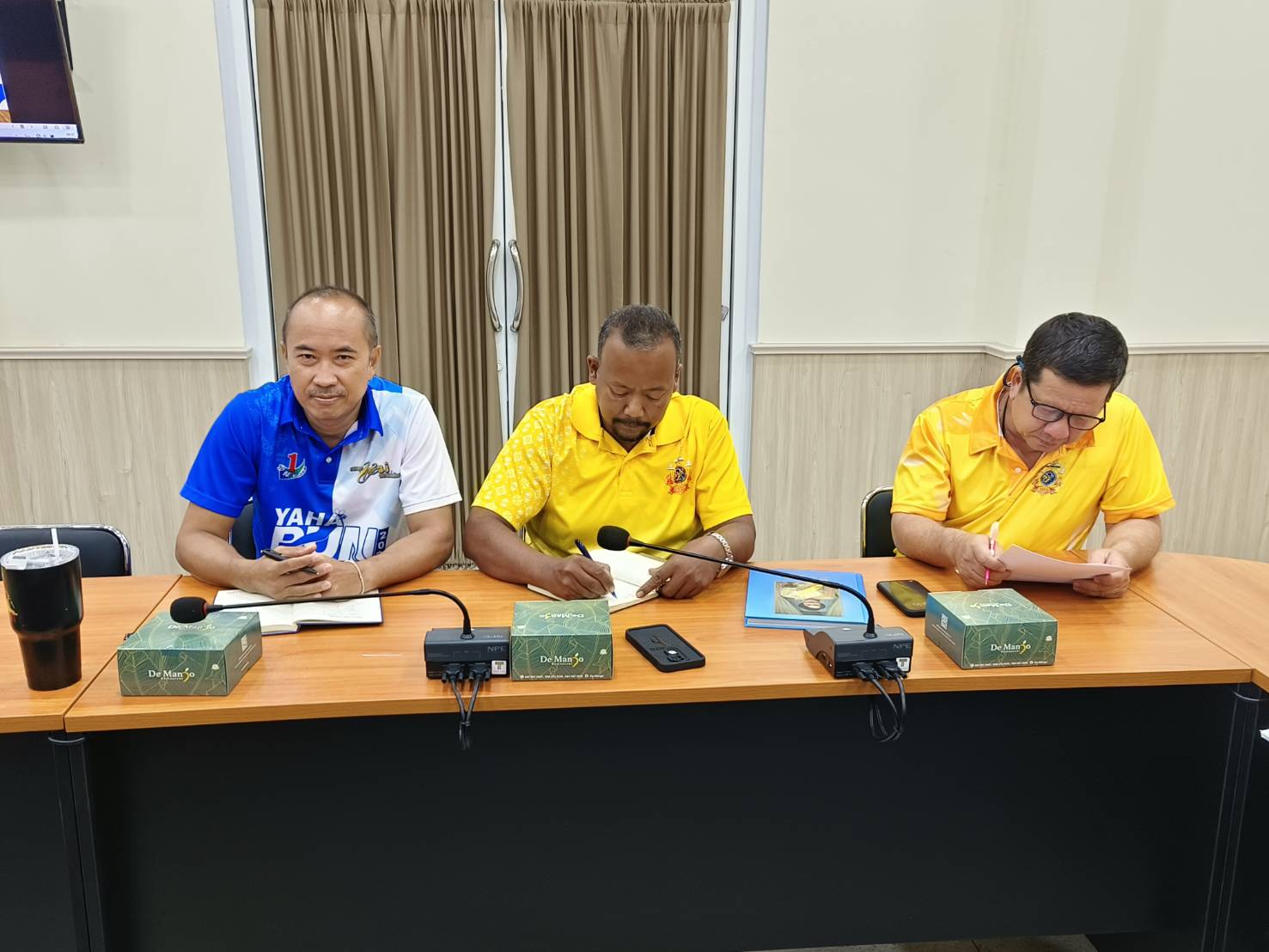 พช.ยะลา ประชุมเตรียมความพร้อมพิธีมอบเงินพระราชทานขวัญถุงกองทุนแม่ของแผ่นดิน ประจำปี 2567